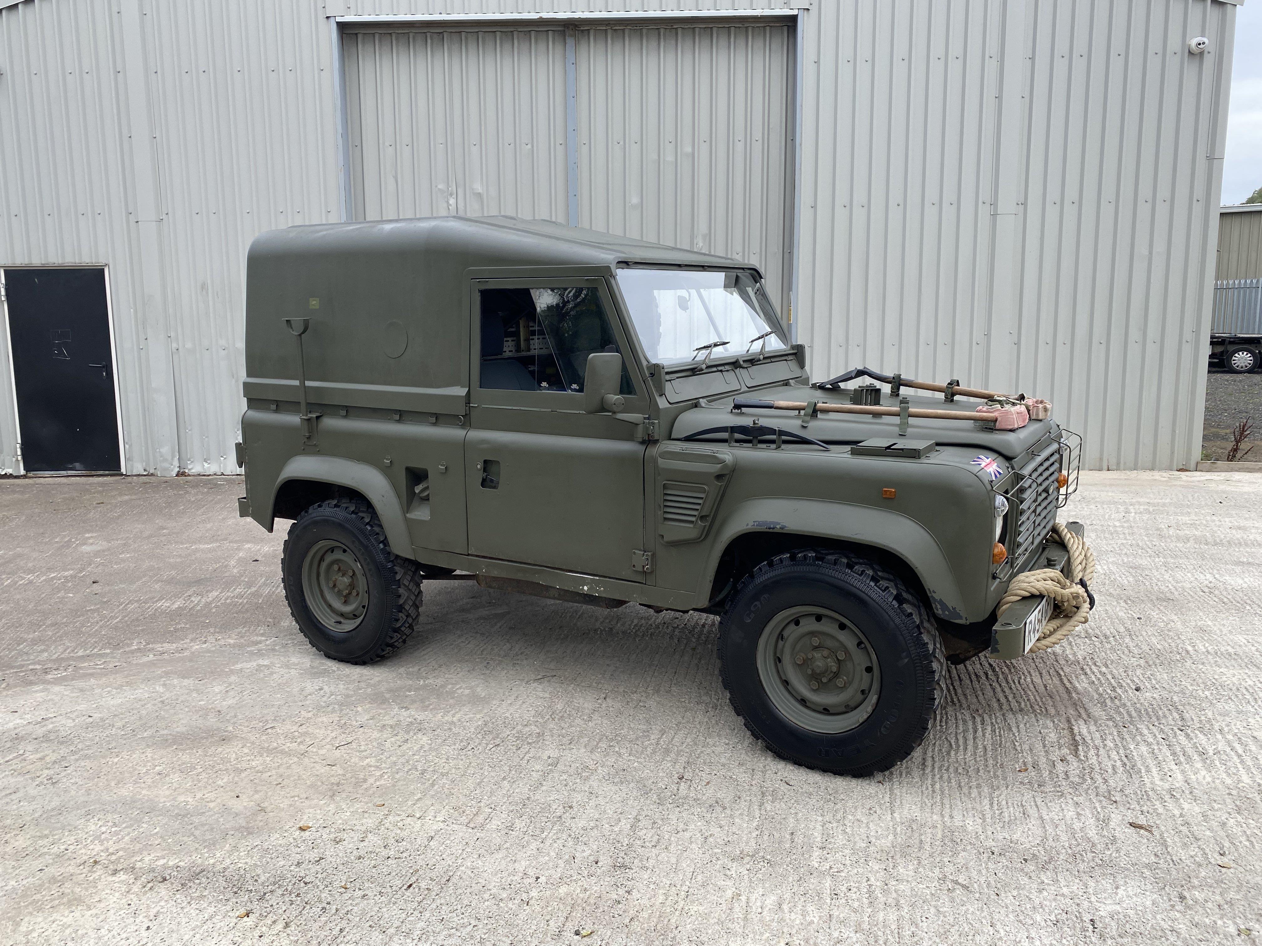 Land Rover Defender 90 FRP Wolf - Image 2 of 41