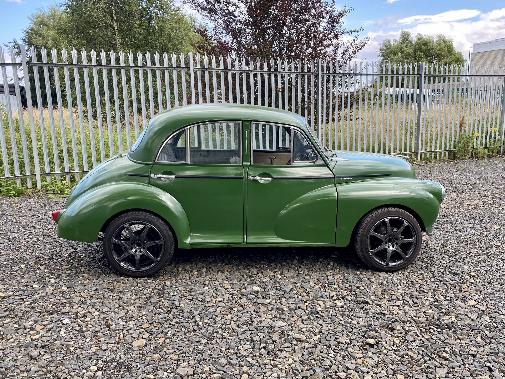 Morris Minor - Image 3 of 32