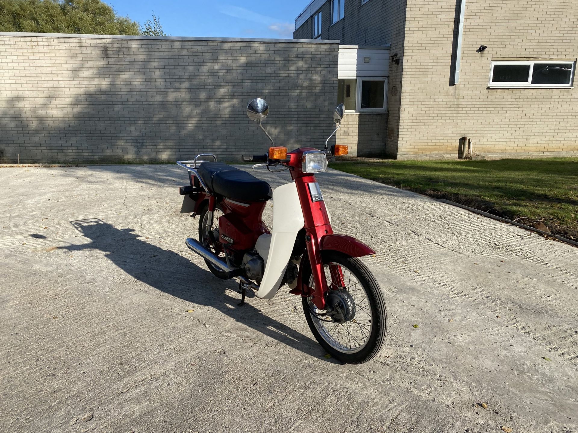 Honda Cub 90E - Image 6 of 28