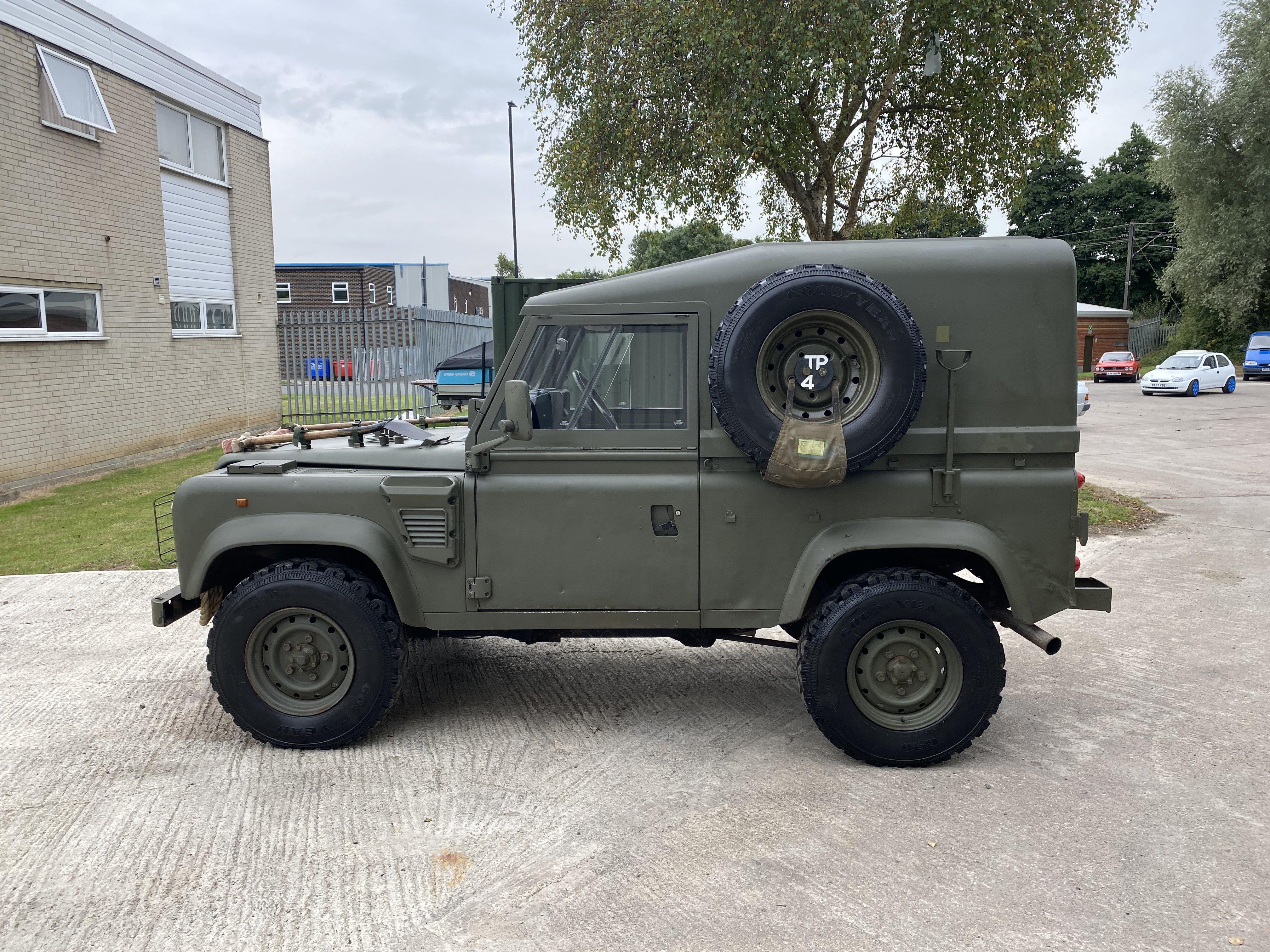 Land Rover Defender 90 FRP Wolf - Image 8 of 41