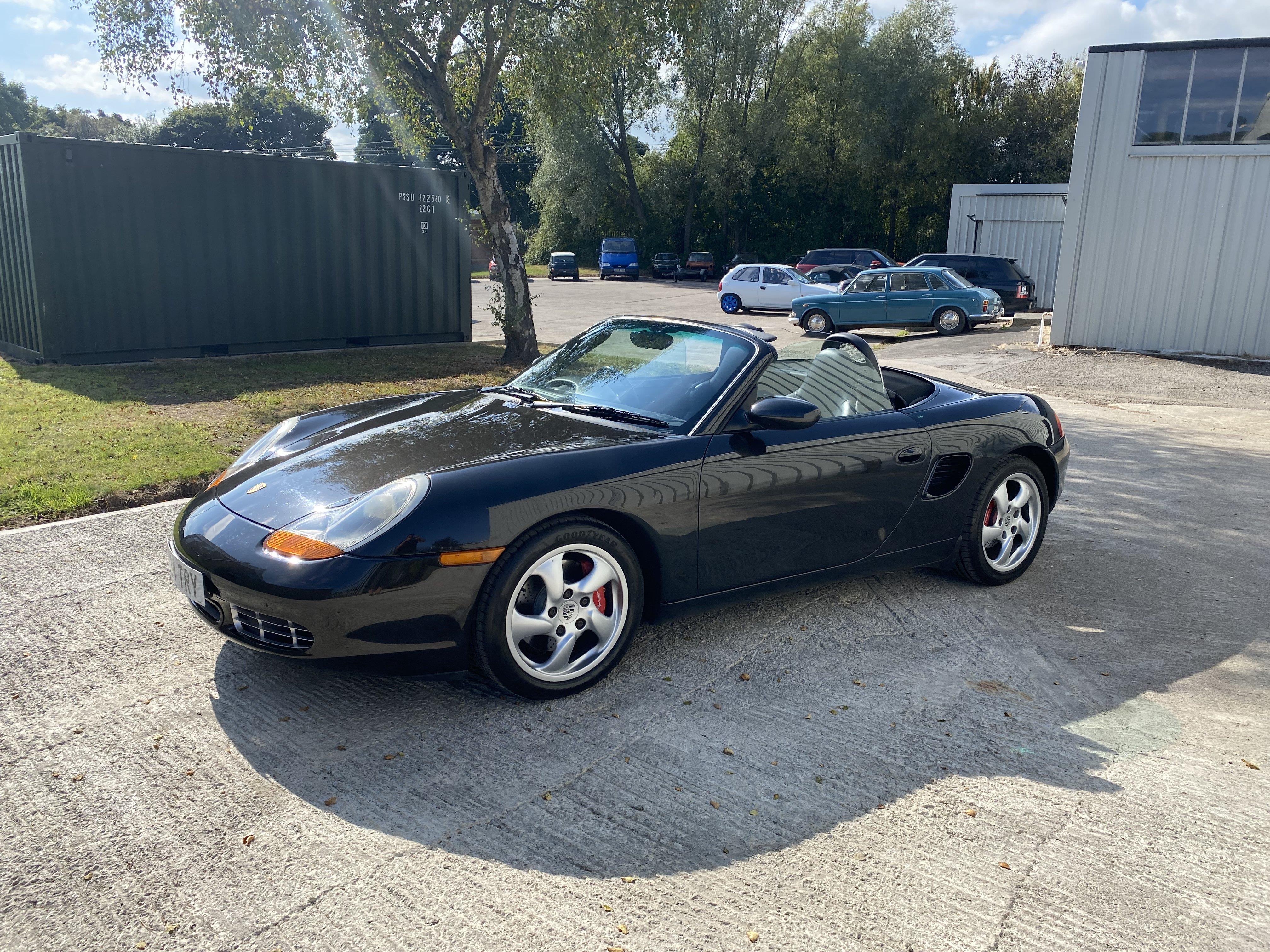 Porsche Boxster S - Image 10 of 39