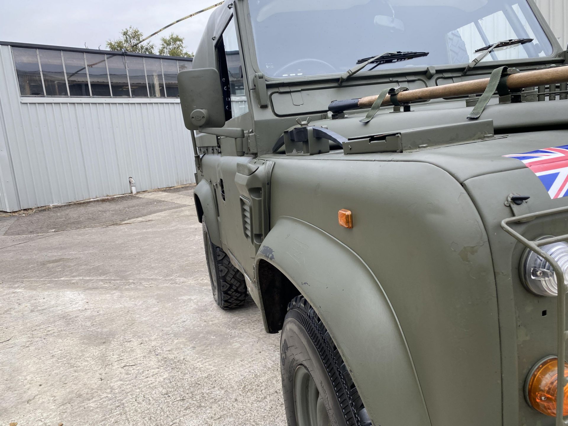 Land Rover Defender 90 FRP Wolf - Image 12 of 41