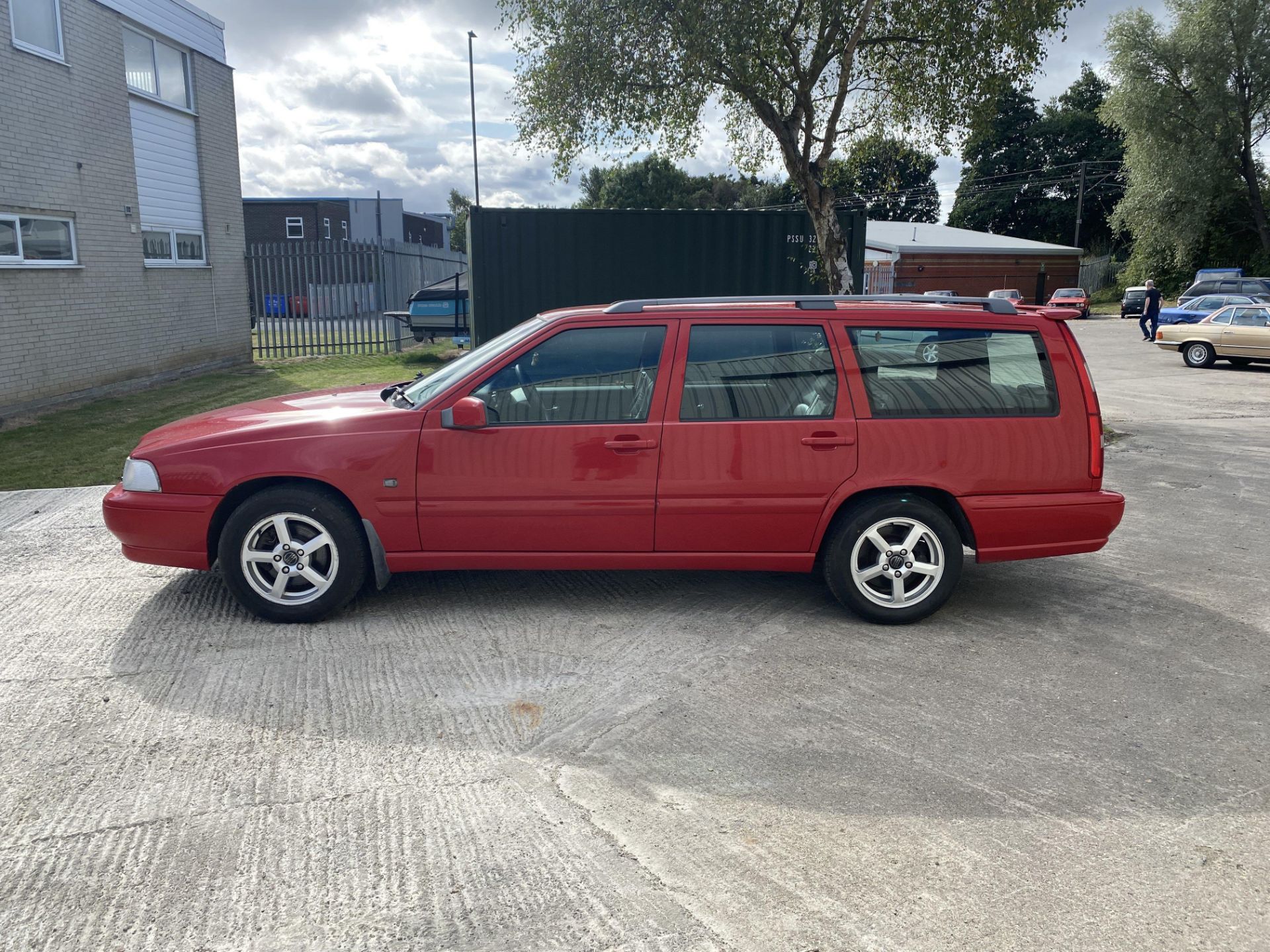 Volvo V70 - Image 9 of 42