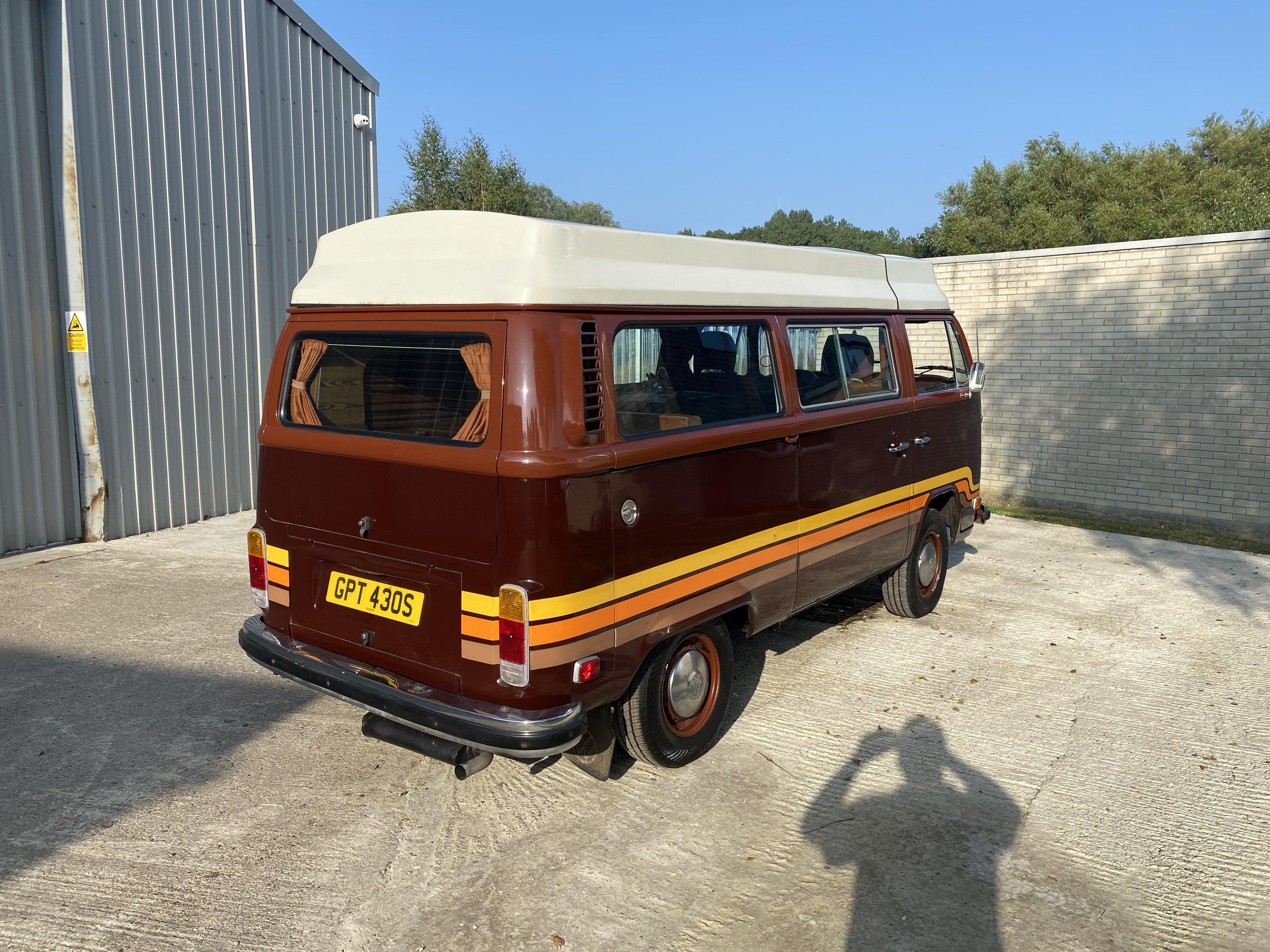 Volkswagen T2 Camper Champagne Edition - Image 24 of 50