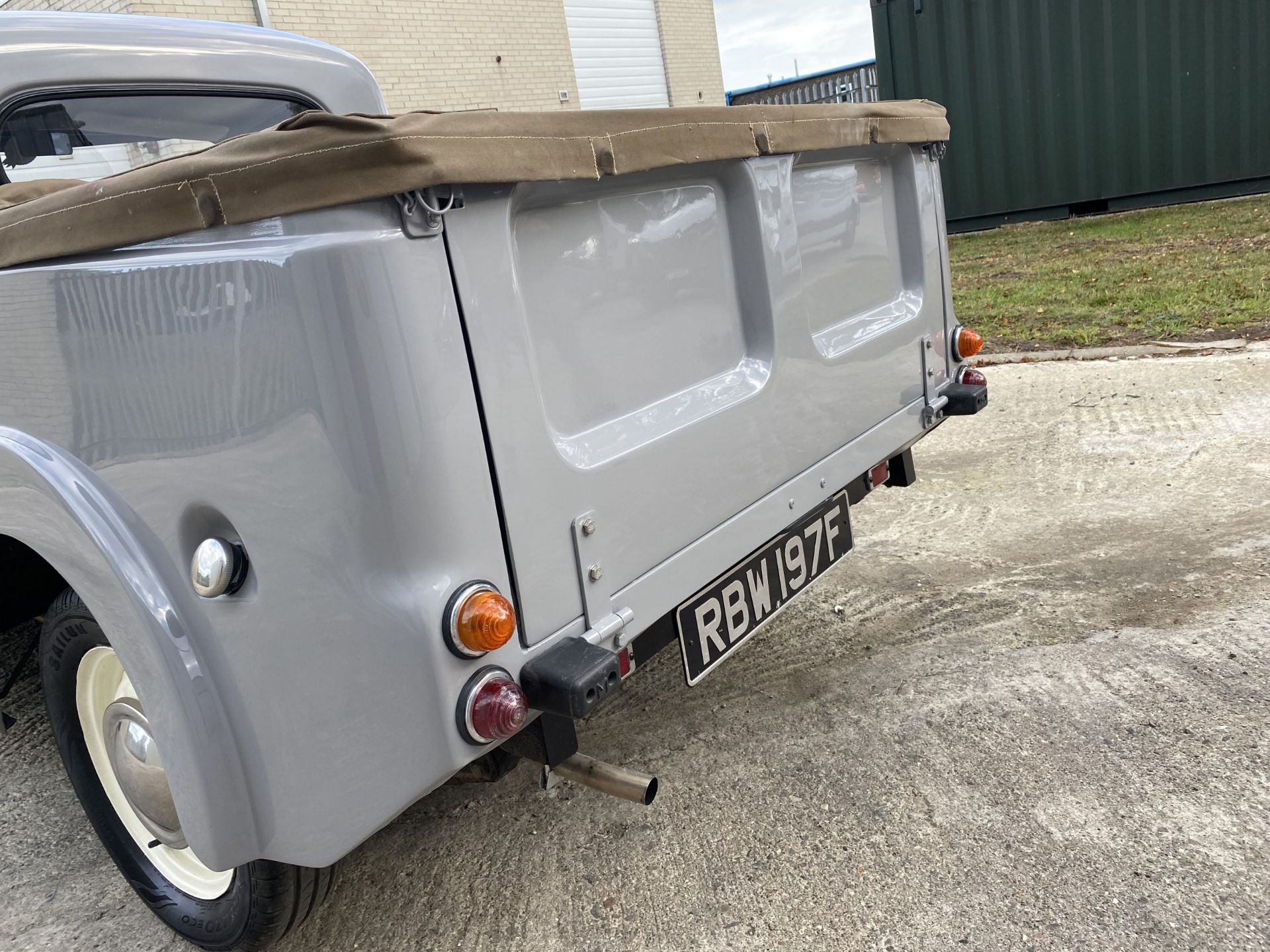 Austin 6 CWT Pickup - Image 16 of 41