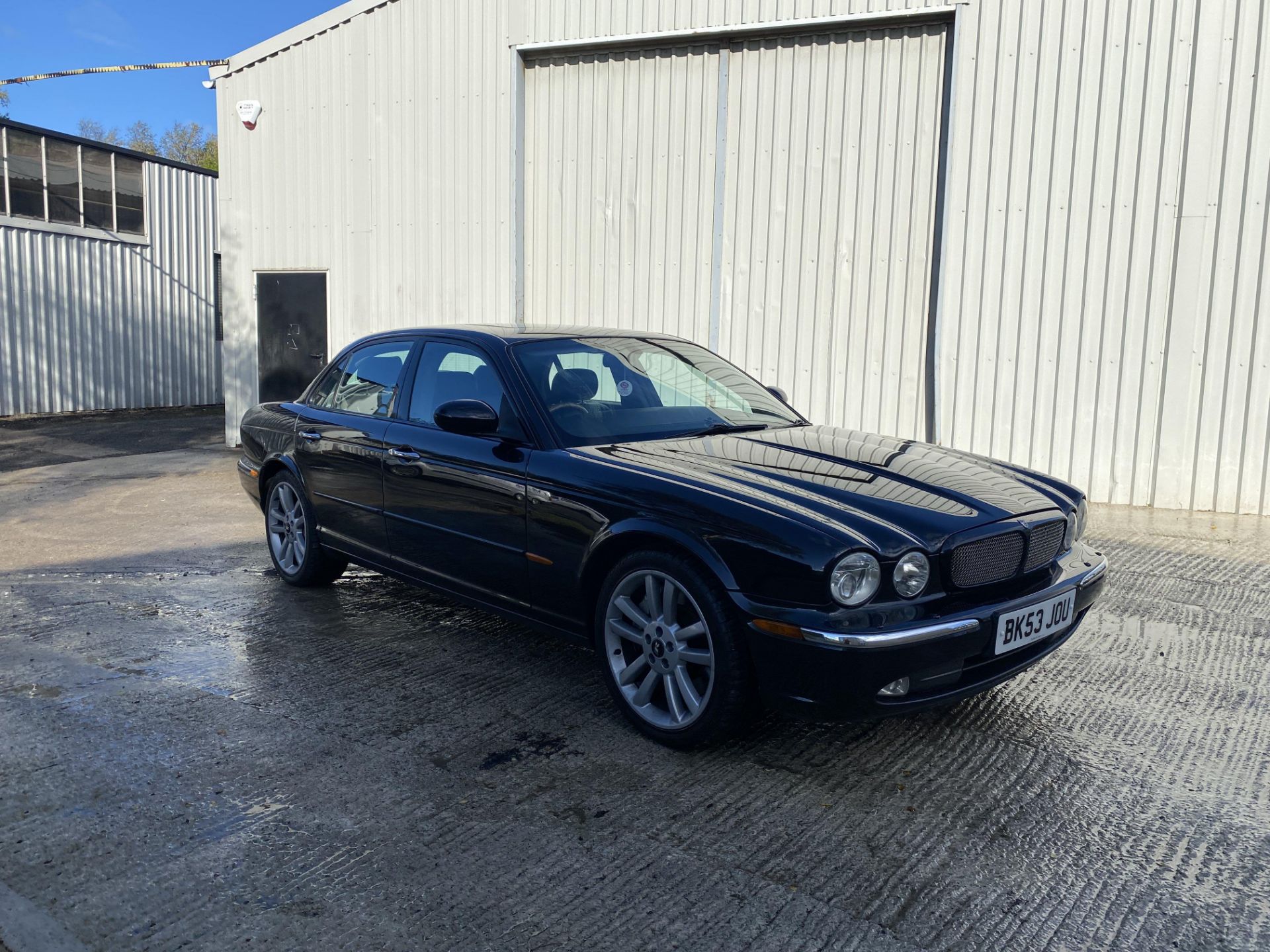 Jaguar XJR