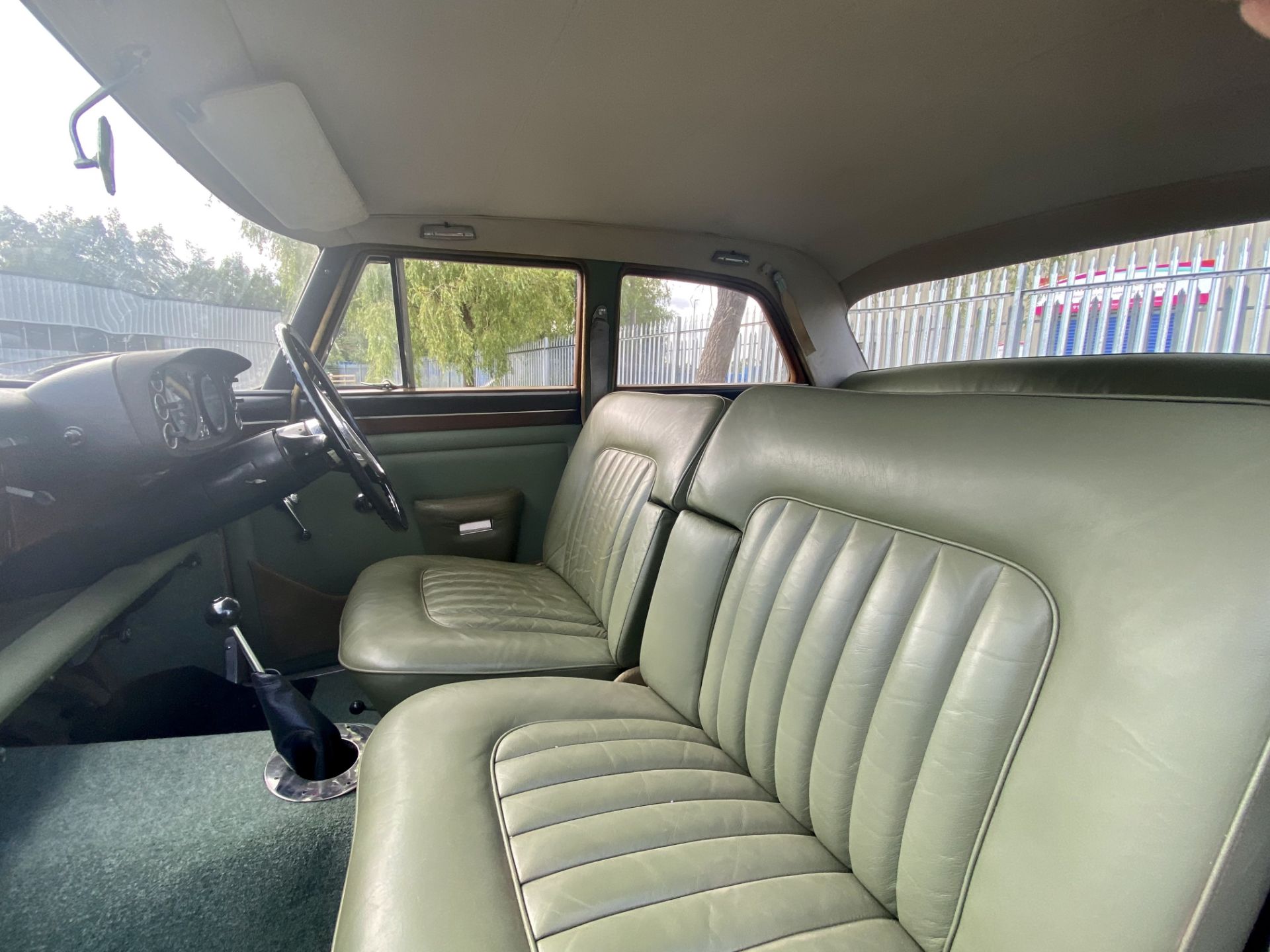 Rover P5 3L - Image 33 of 41