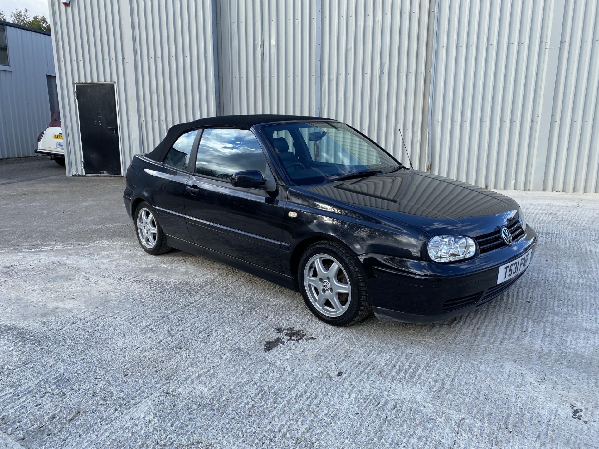 Volkswagen Golf Cabrio Colour Concept