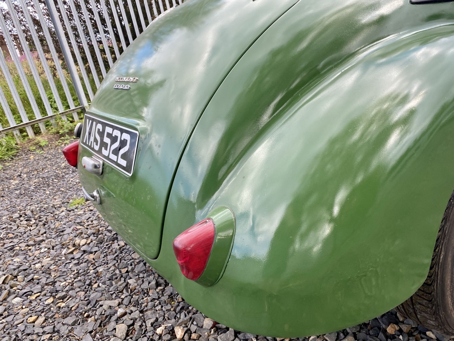 Morris Minor - Image 16 of 32