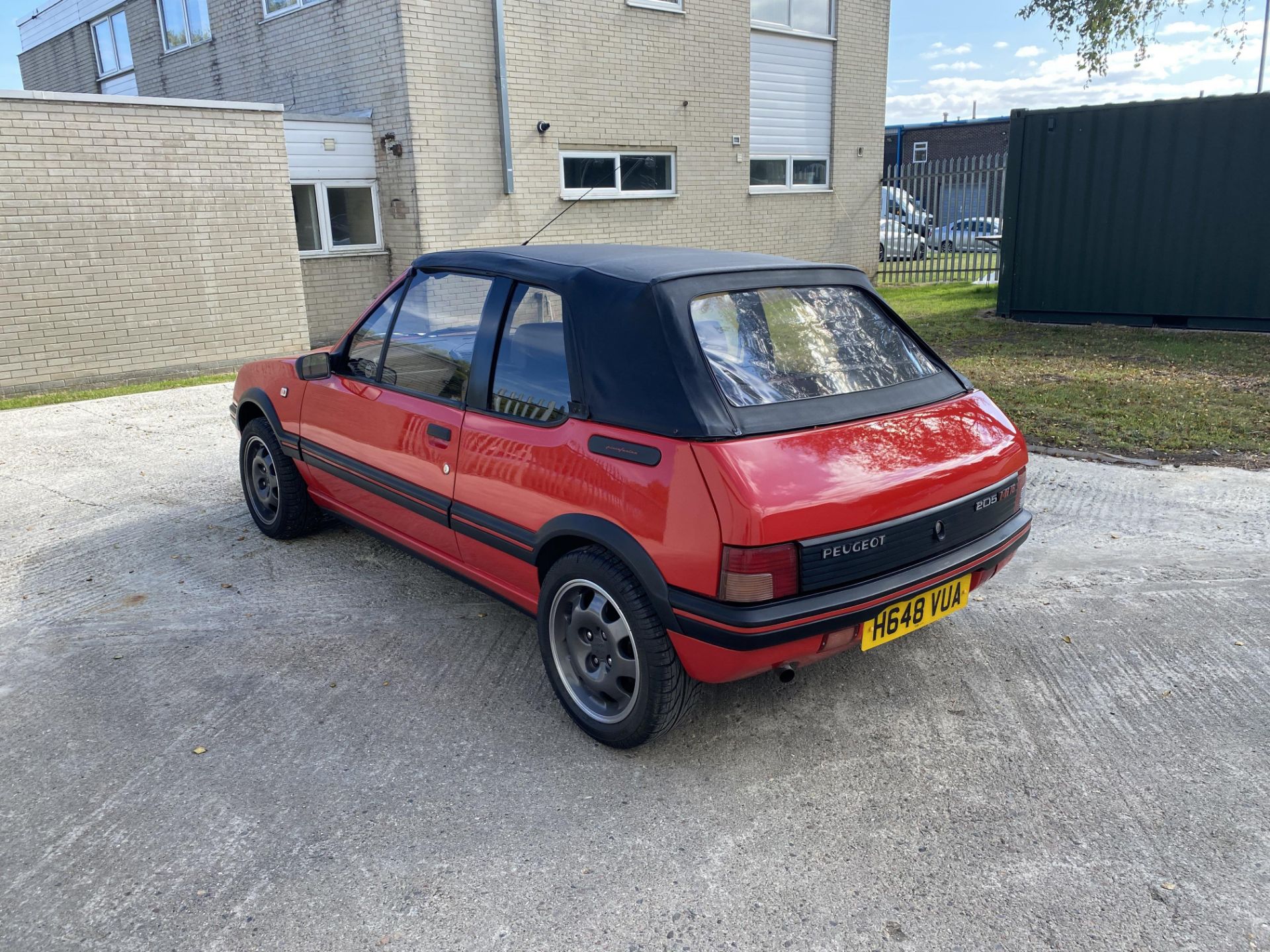 Peugeout 205 CTI Cabriolet - Image 8 of 40