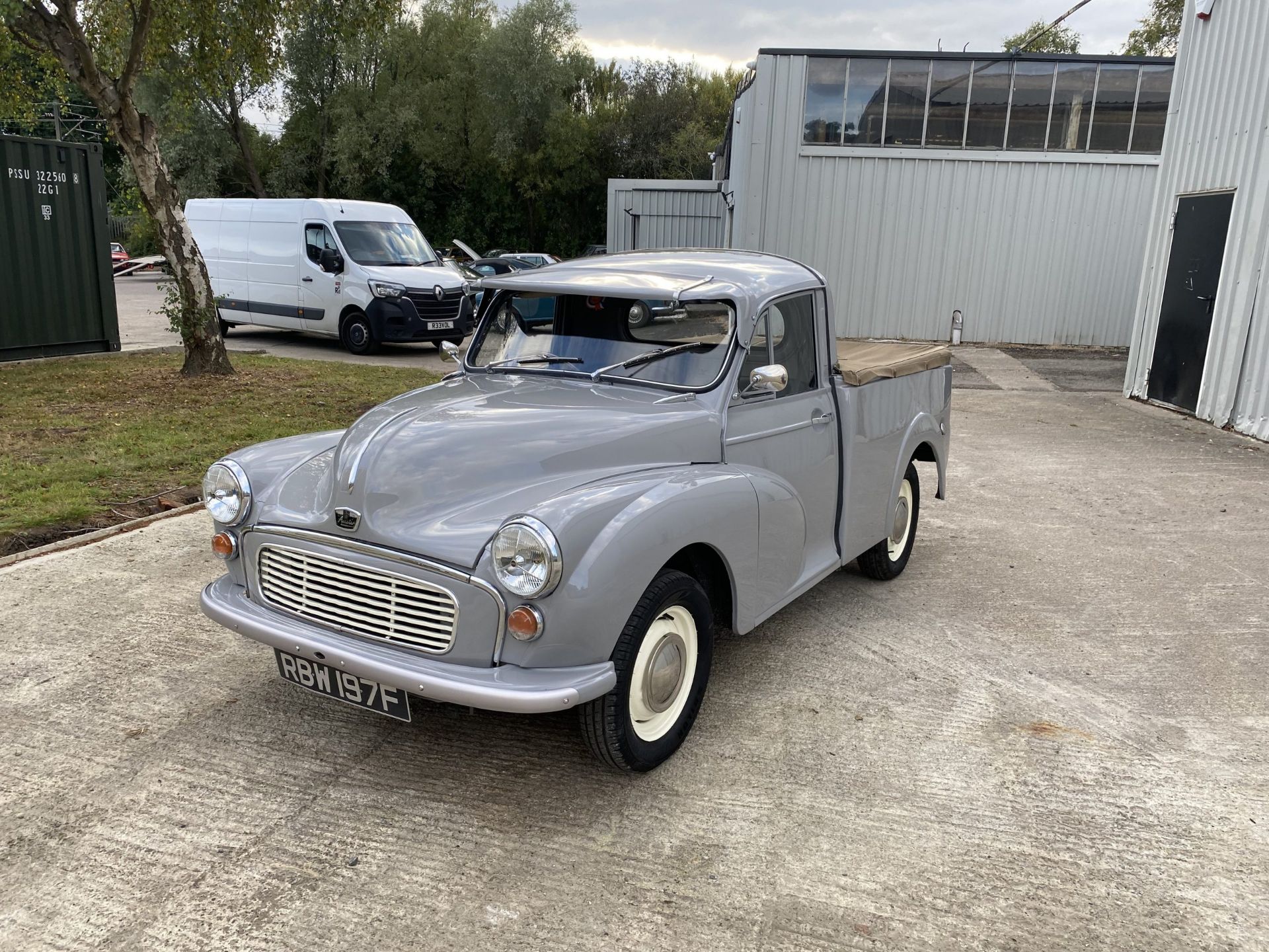 Austin 6 CWT Pickup - Image 11 of 41