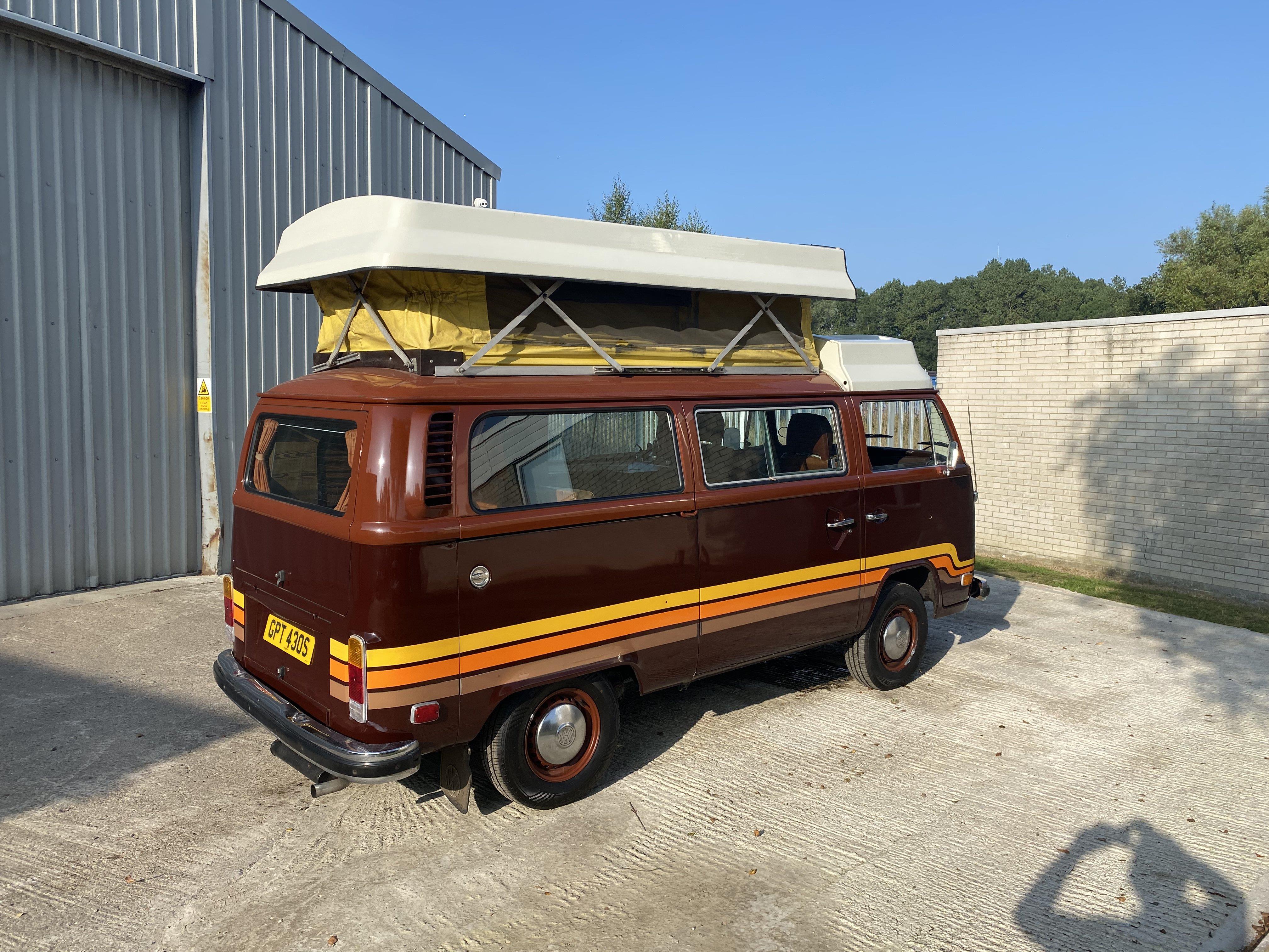 Volkswagen T2 Camper Champagne Edition - Image 4 of 50