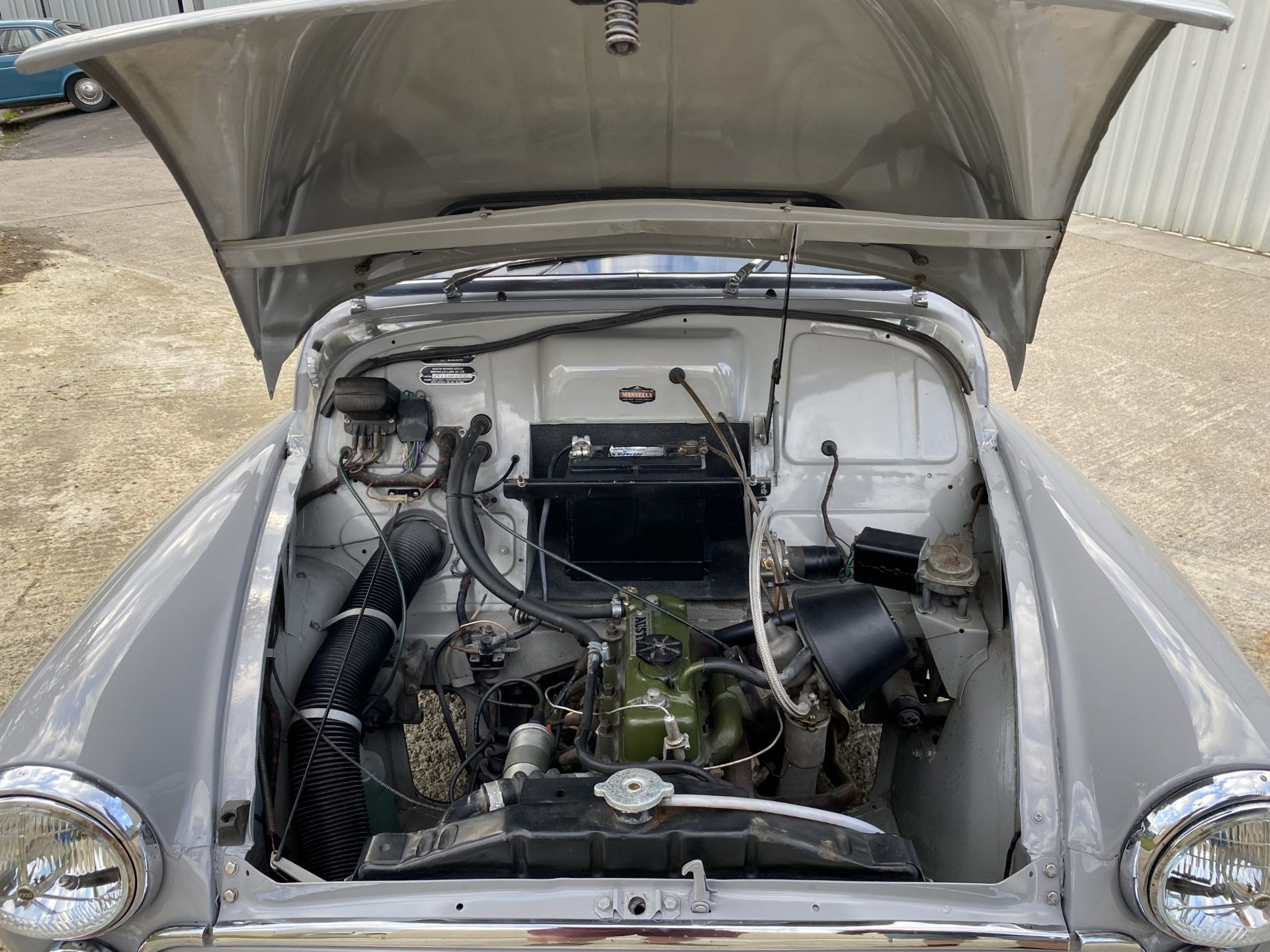 Austin 6 CWT Pickup - Image 37 of 41