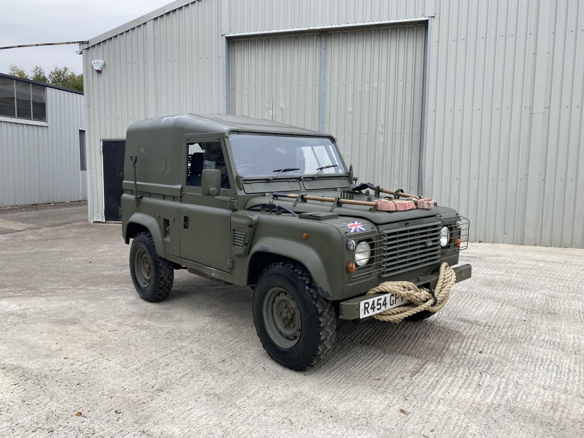 Land Rover Defender 90 FRP Wolf