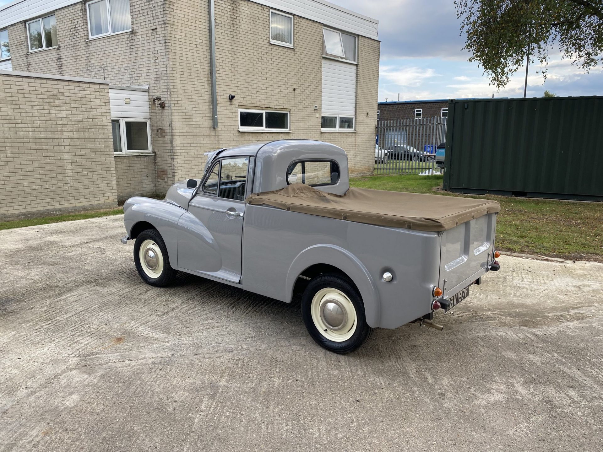 Austin 6 CWT Pickup - Image 7 of 41