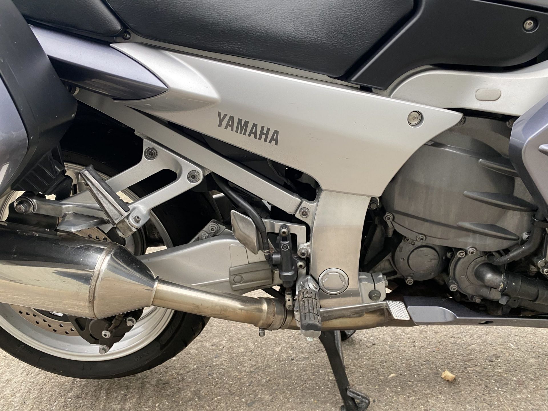 Yamaha FJR1300 - Image 19 of 27