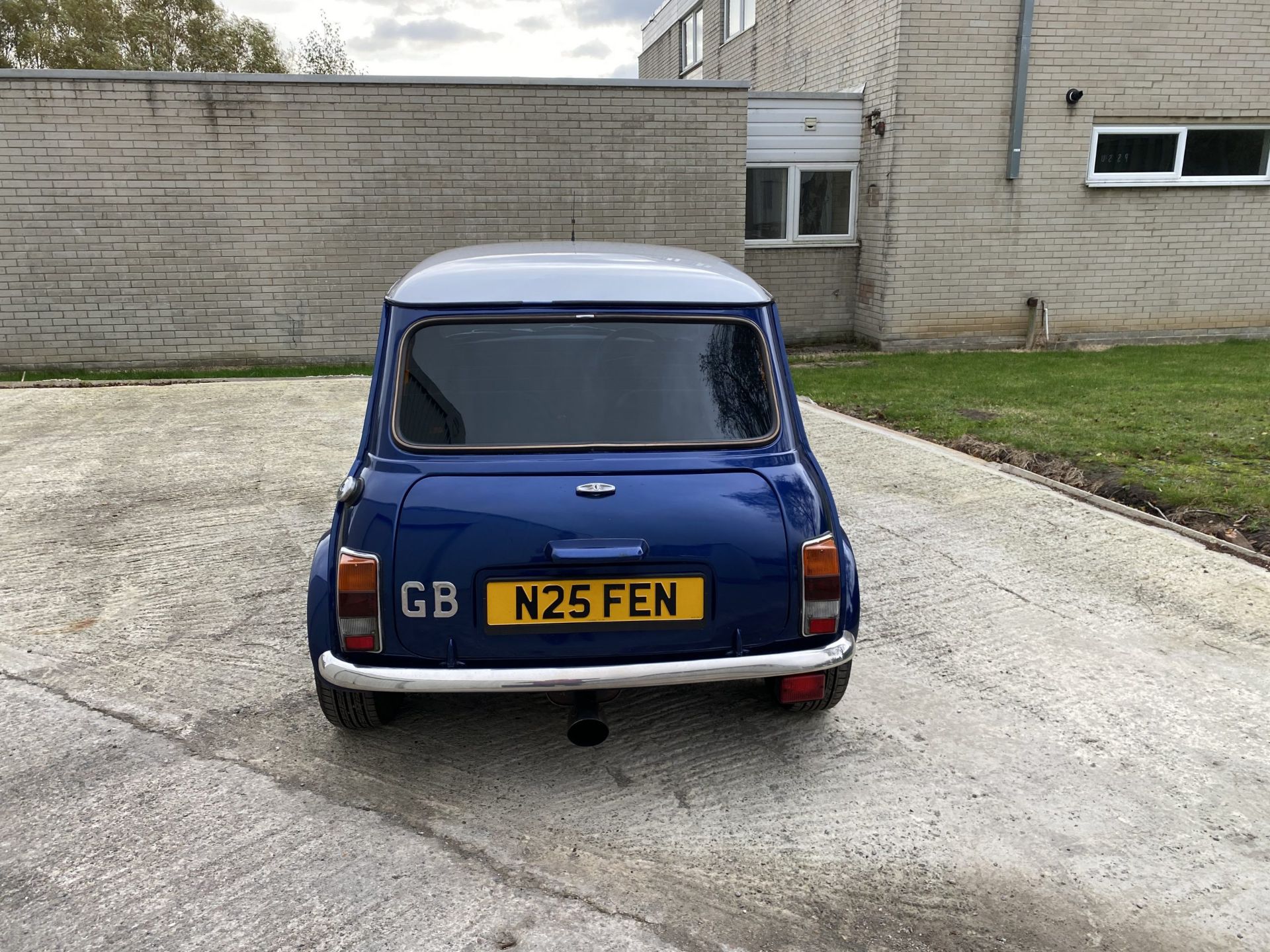 Rover Mini 1.3 Mayfair - Image 6 of 39