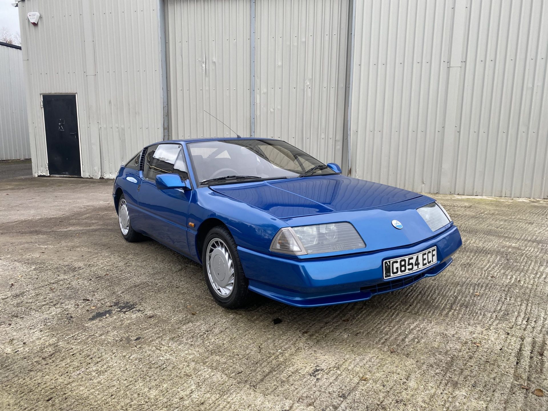 Renault Alpine GTA Turbo - Image 14 of 53