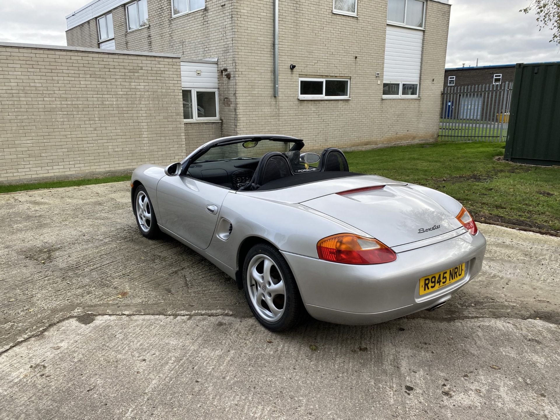 Porsche Boxster 2.5 - Image 22 of 41