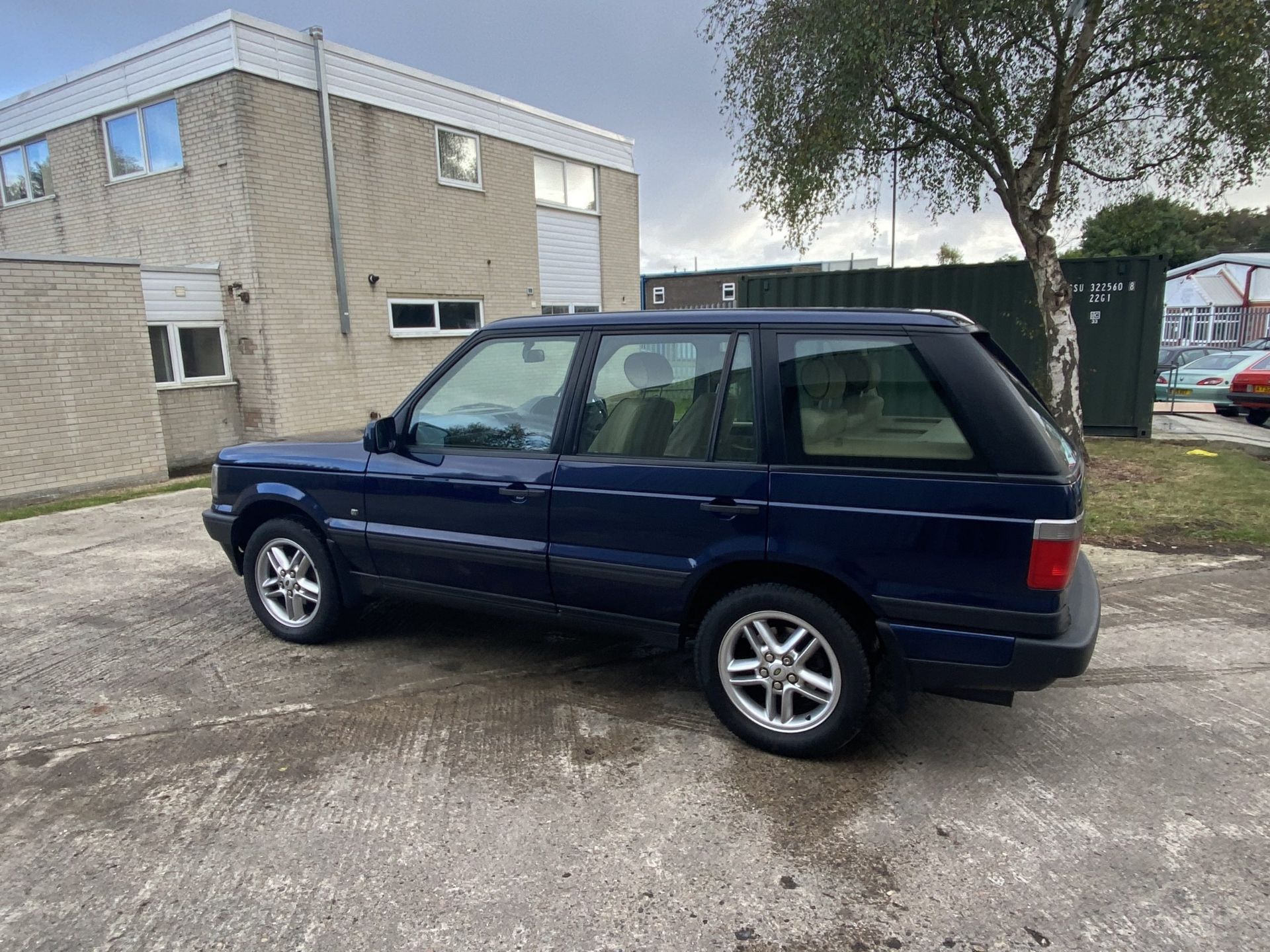 Land Rover Range Rover P38 - Image 9 of 40