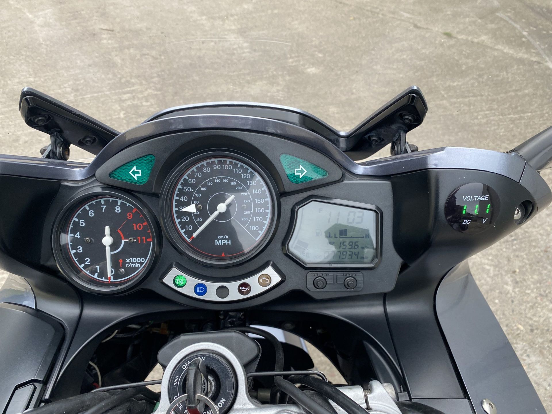 Yamaha FJR1300 - Image 25 of 27