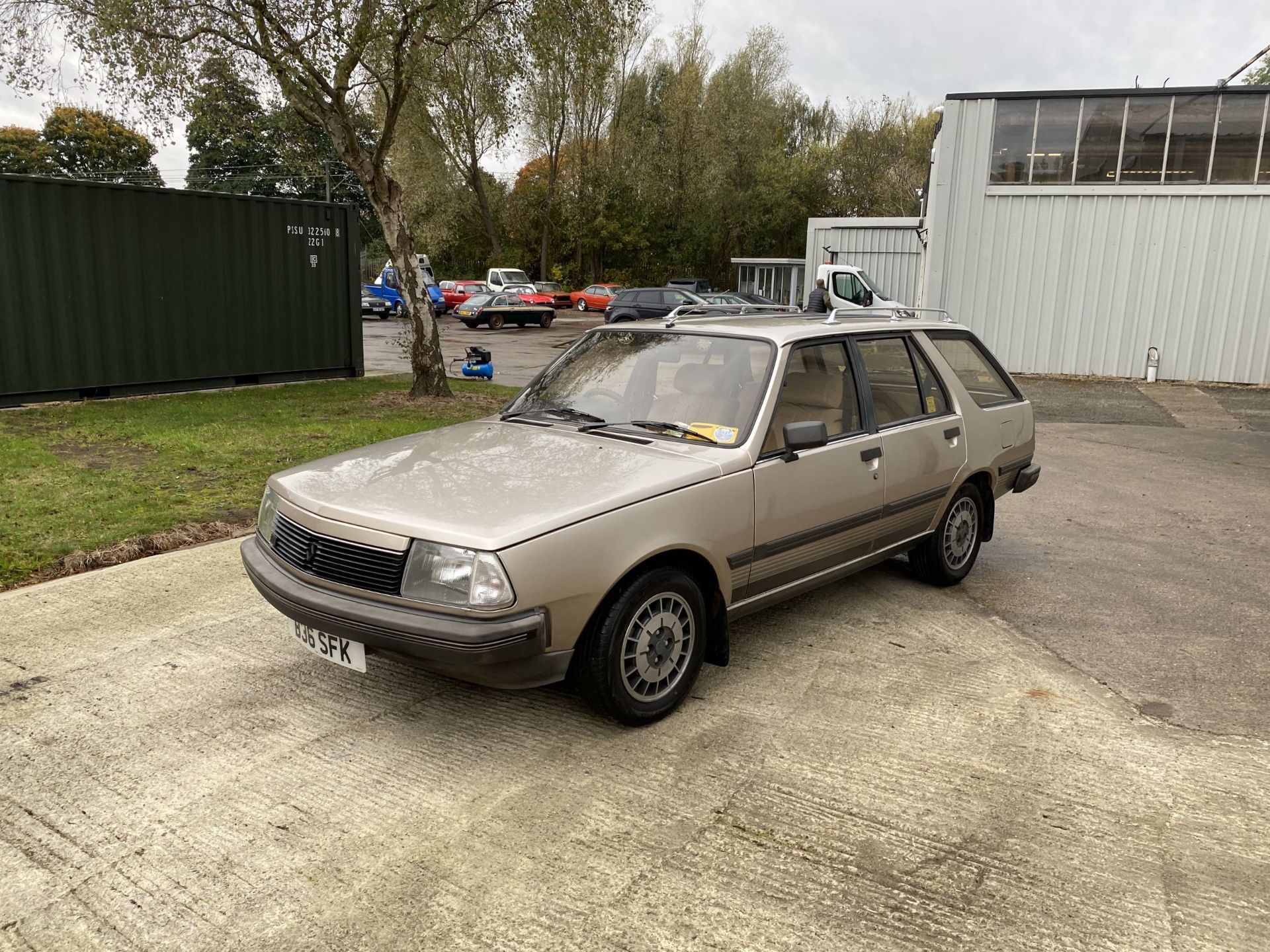 Renault 18 Estate GTX - Image 3 of 38