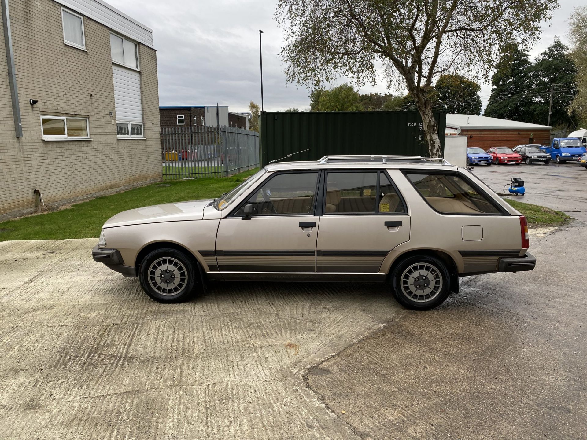 Renault 18 Estate GTX - Image 9 of 38