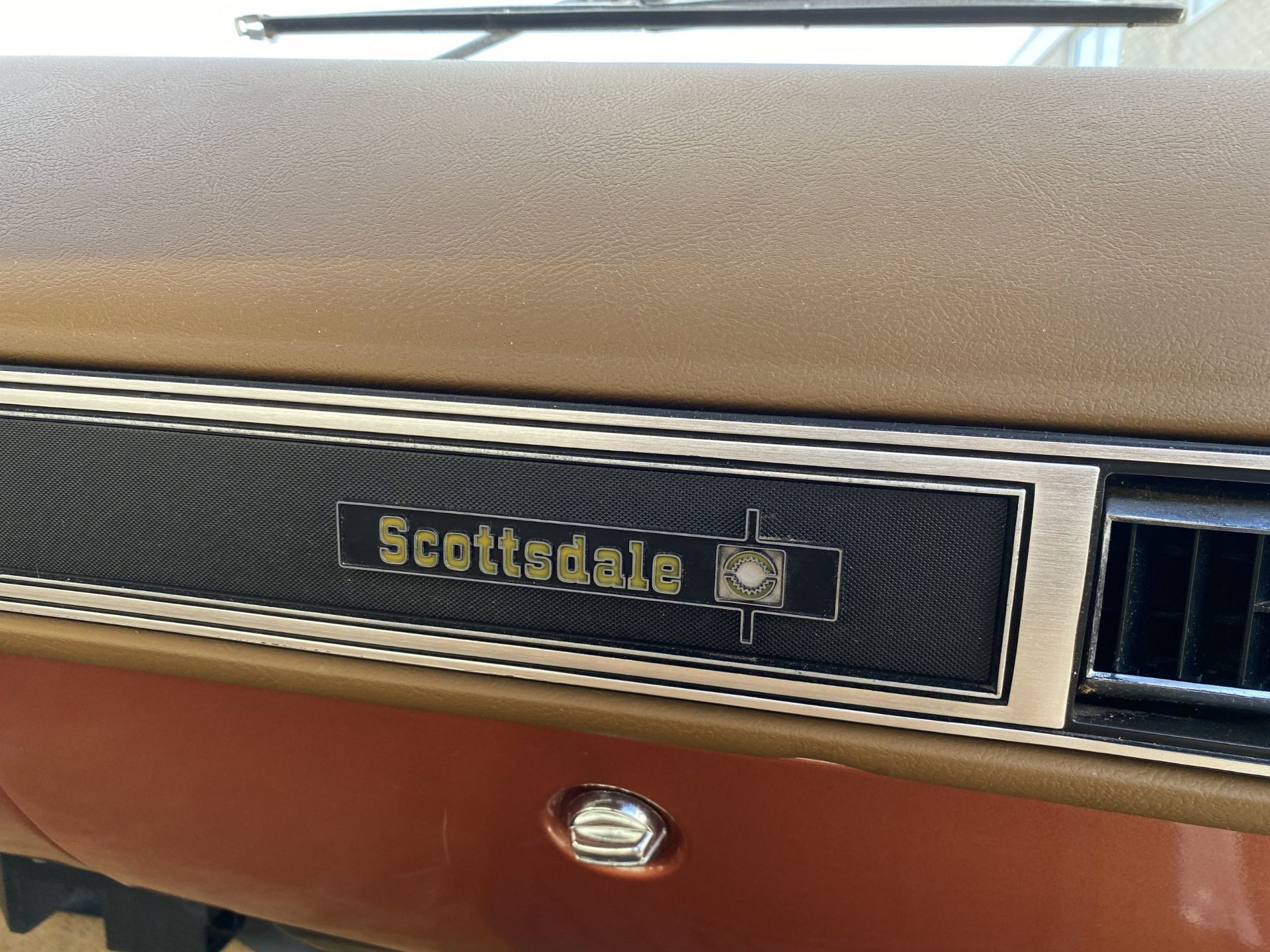 Chevrolet C10 Scottsdale - Image 38 of 51