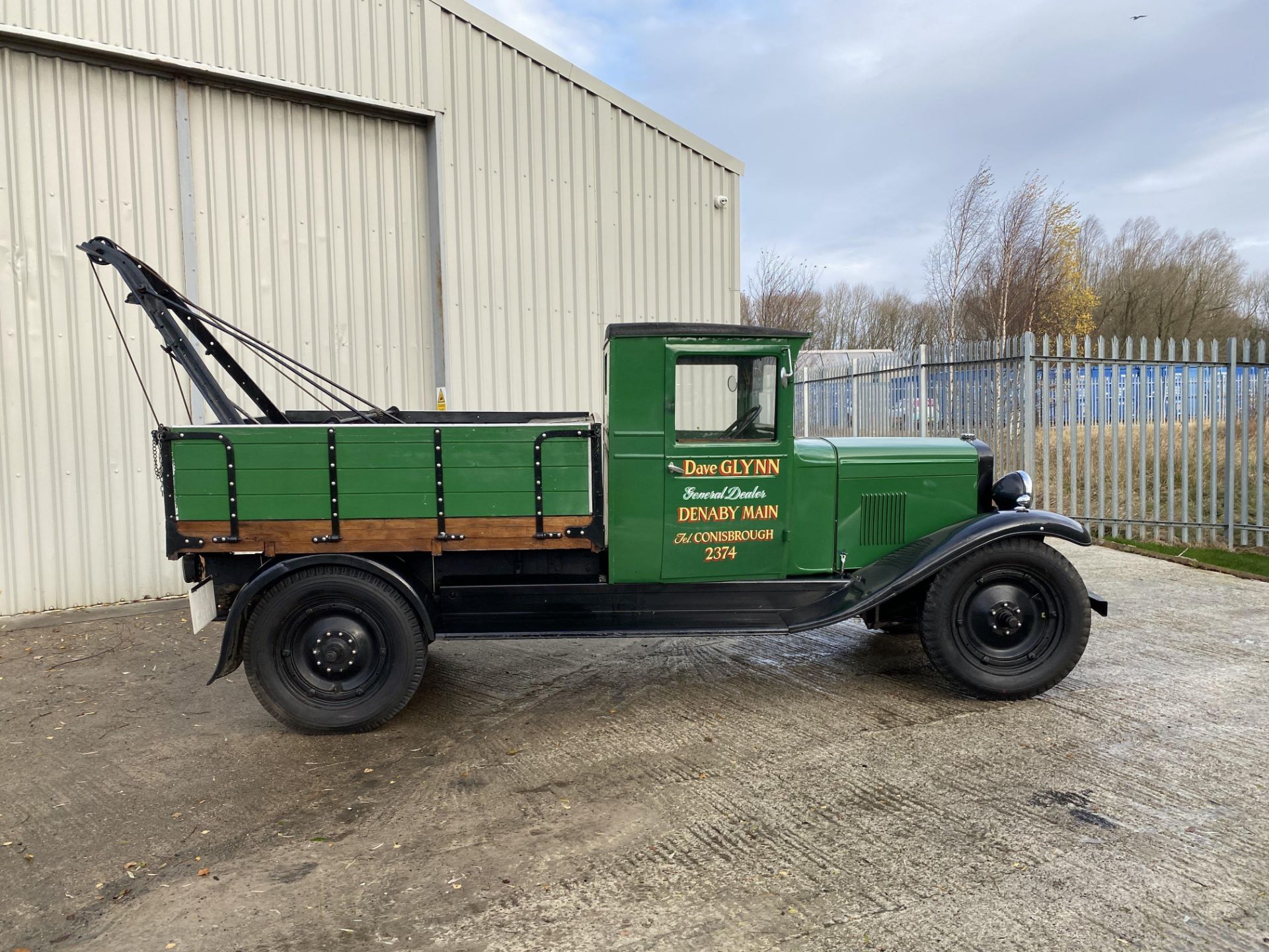 Chevrolet Recovery Truck - Image 4 of 40