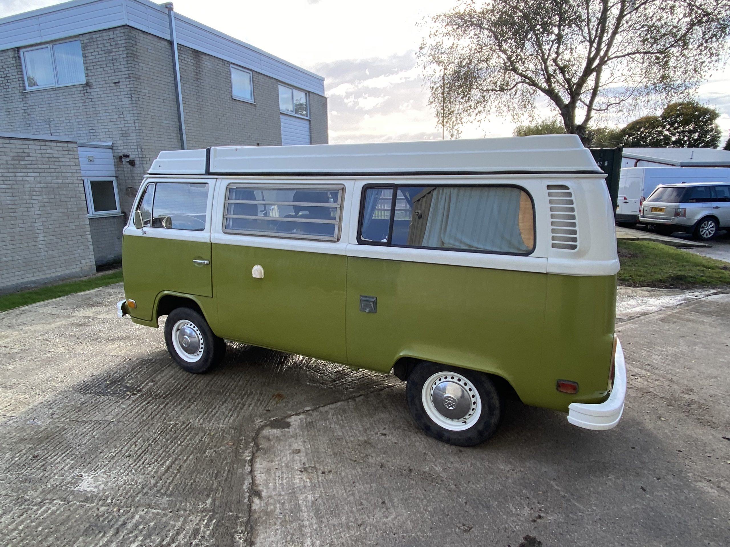 Volkswagen T2 Westfalia Camper - Image 11 of 83