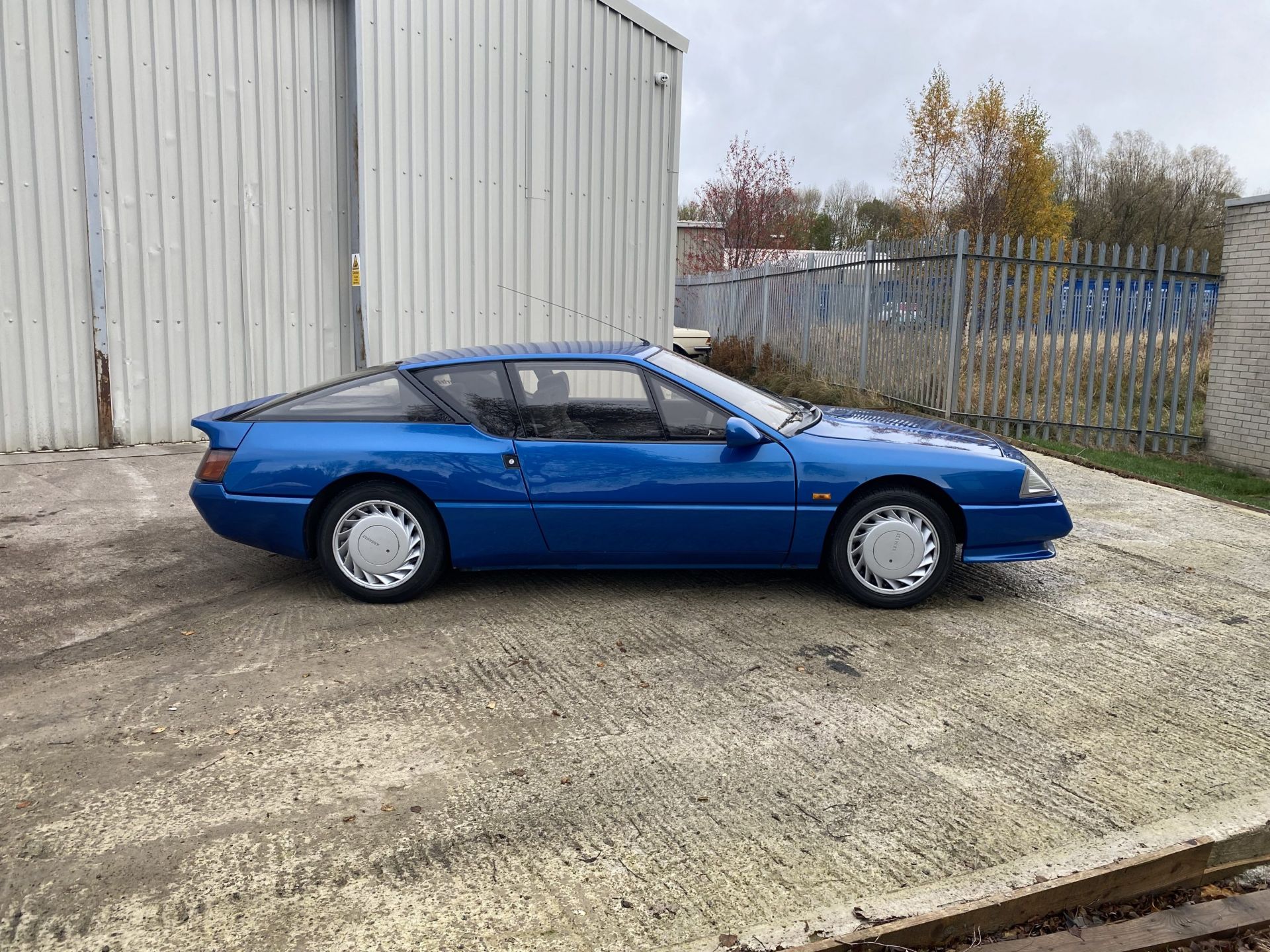 Renault Alpine GTA Turbo - Image 6 of 53