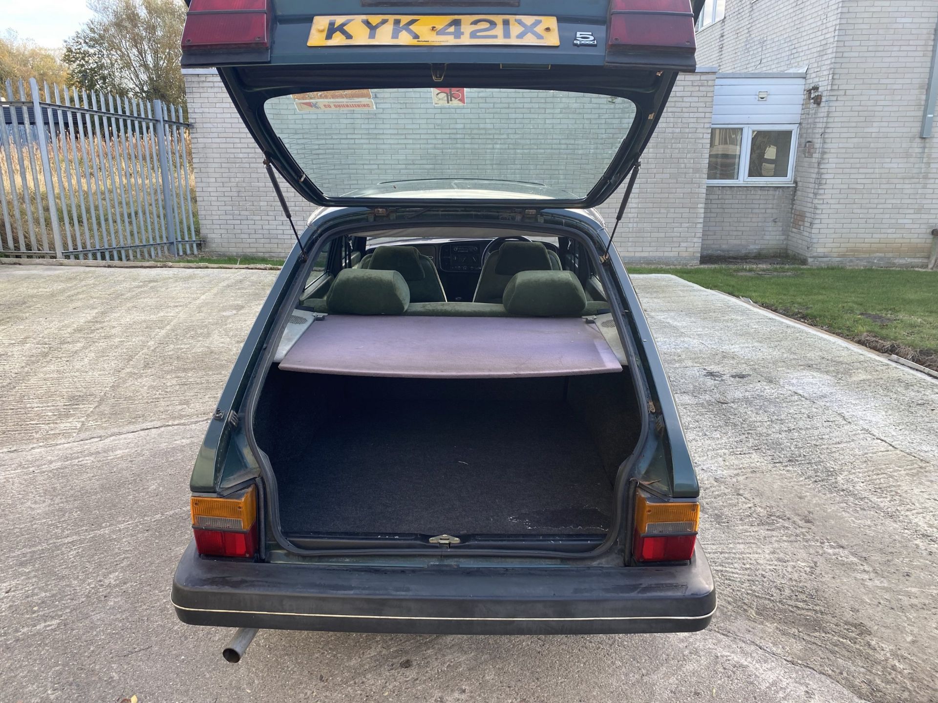 Saab 900 Turbo Combi Coupe - Image 45 of 53