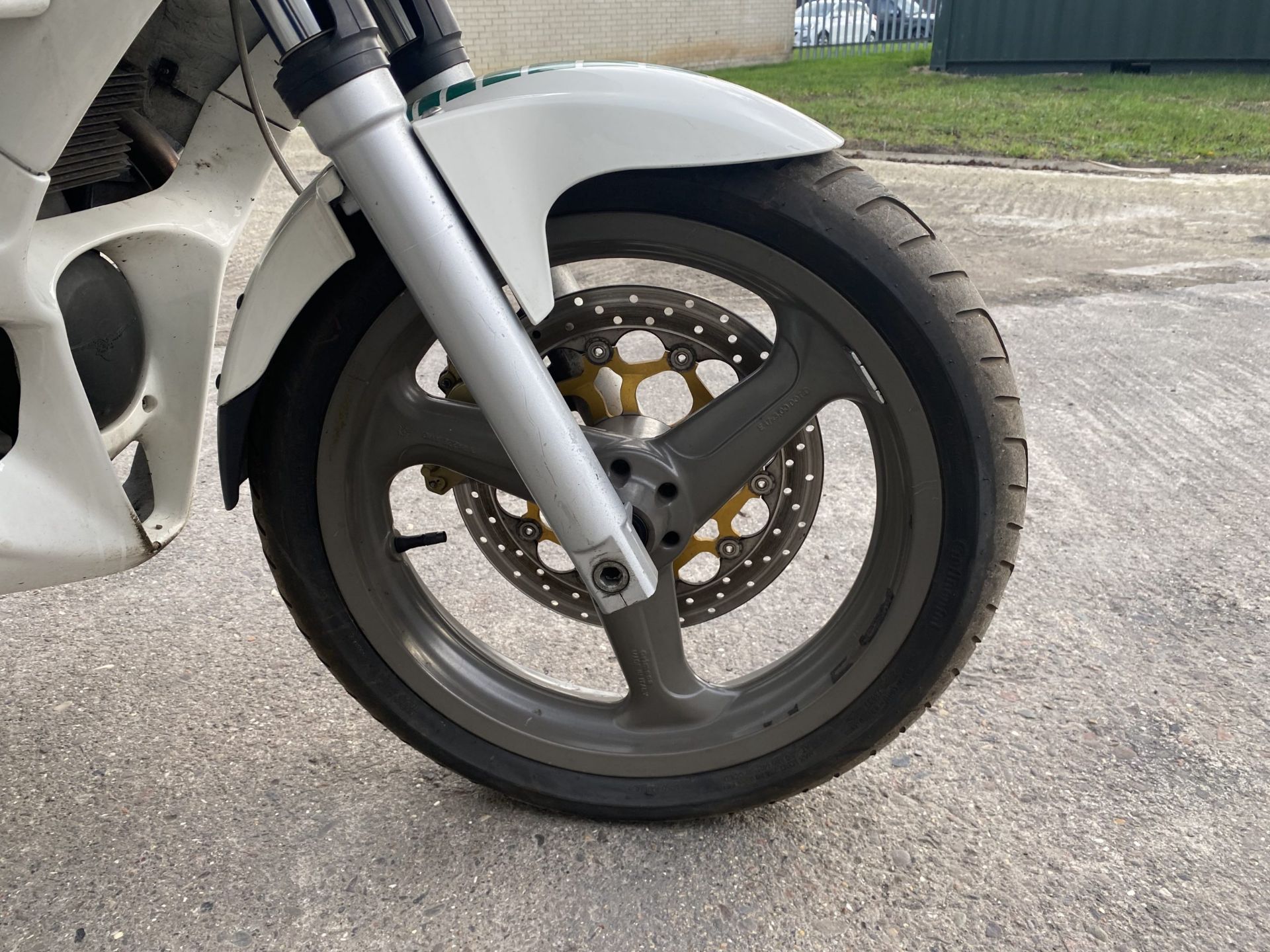 Moto Guzzi Breva 750 - Image 14 of 28