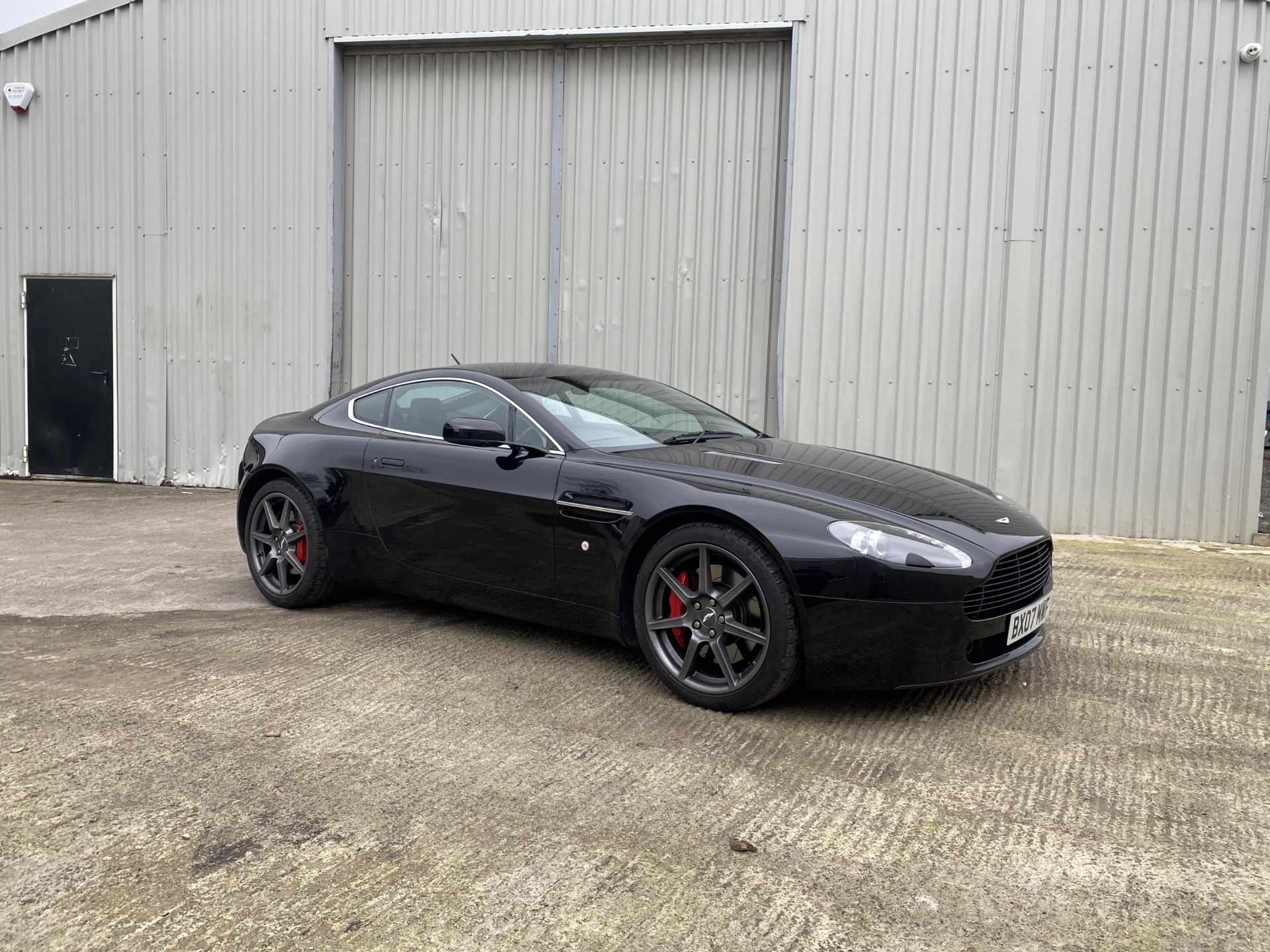 Aston Martin Vantage - Image 4 of 47