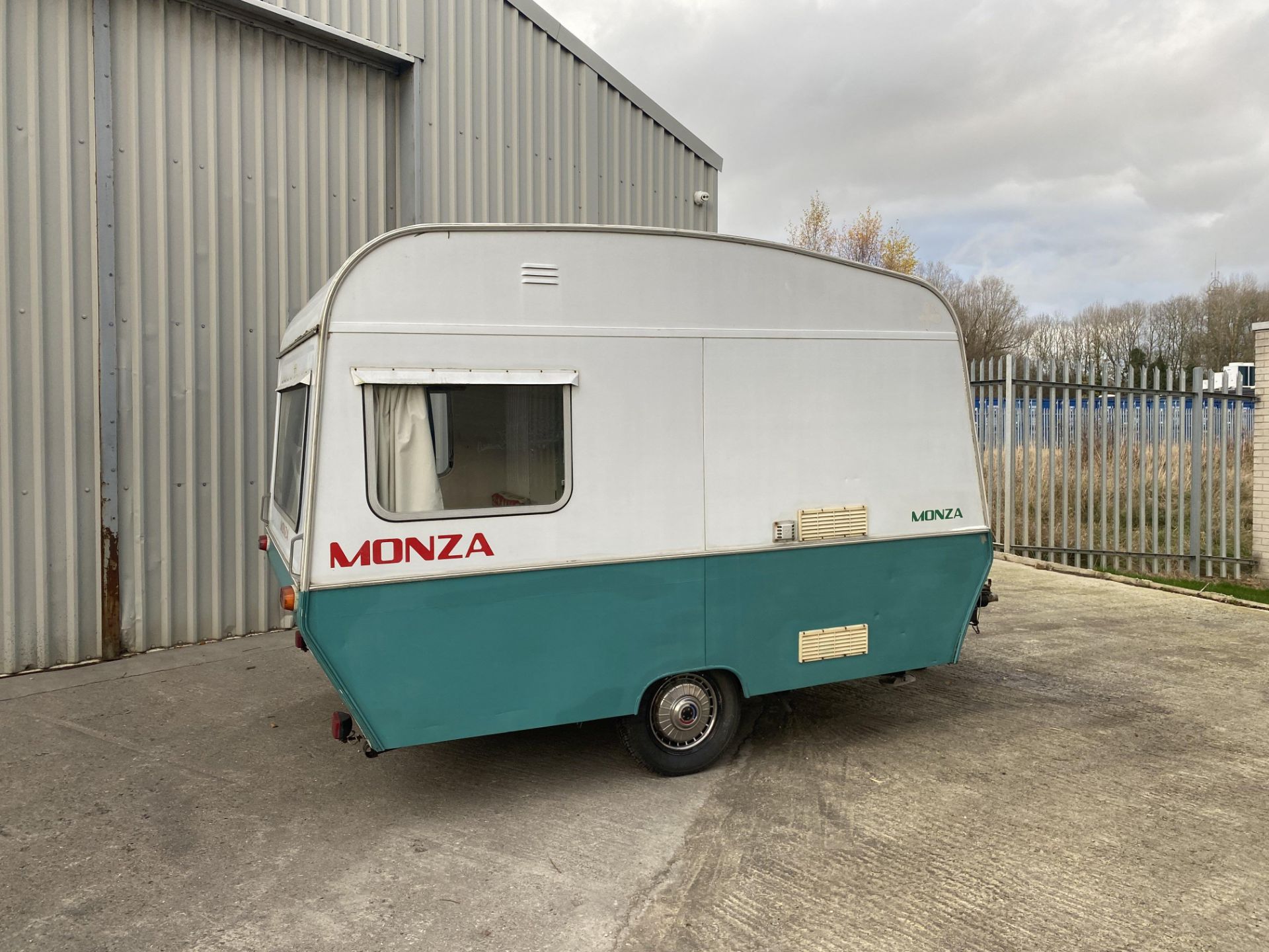 Monza Caravan - Image 5 of 23