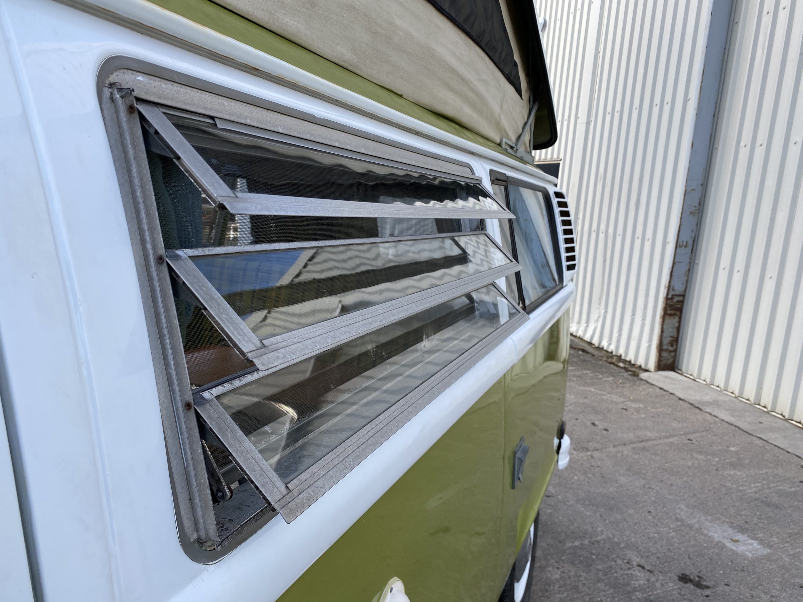 Volkswagen T2 Westfalia Camper - Image 59 of 83