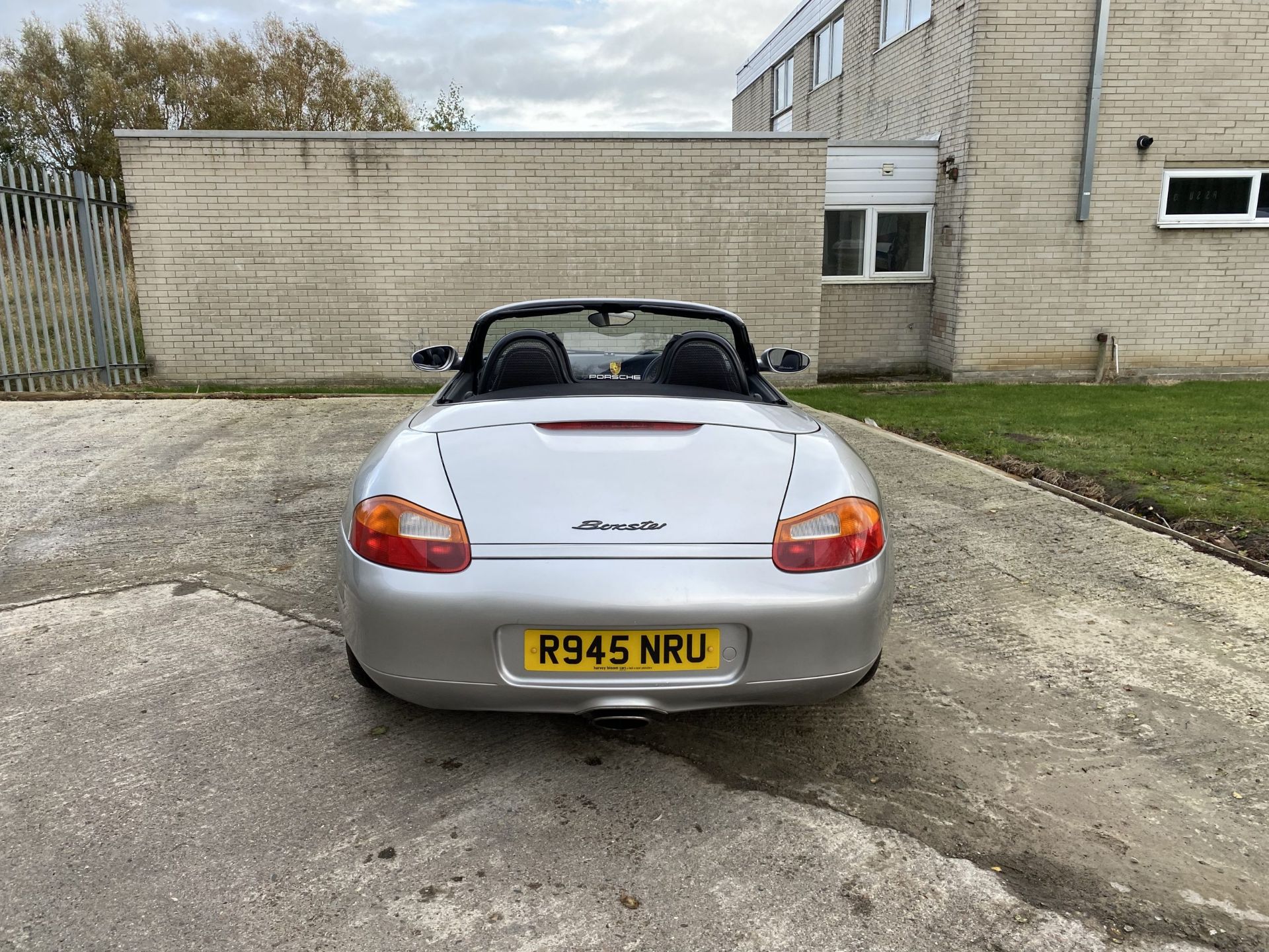 Porsche Boxster 2.5 - Image 21 of 41