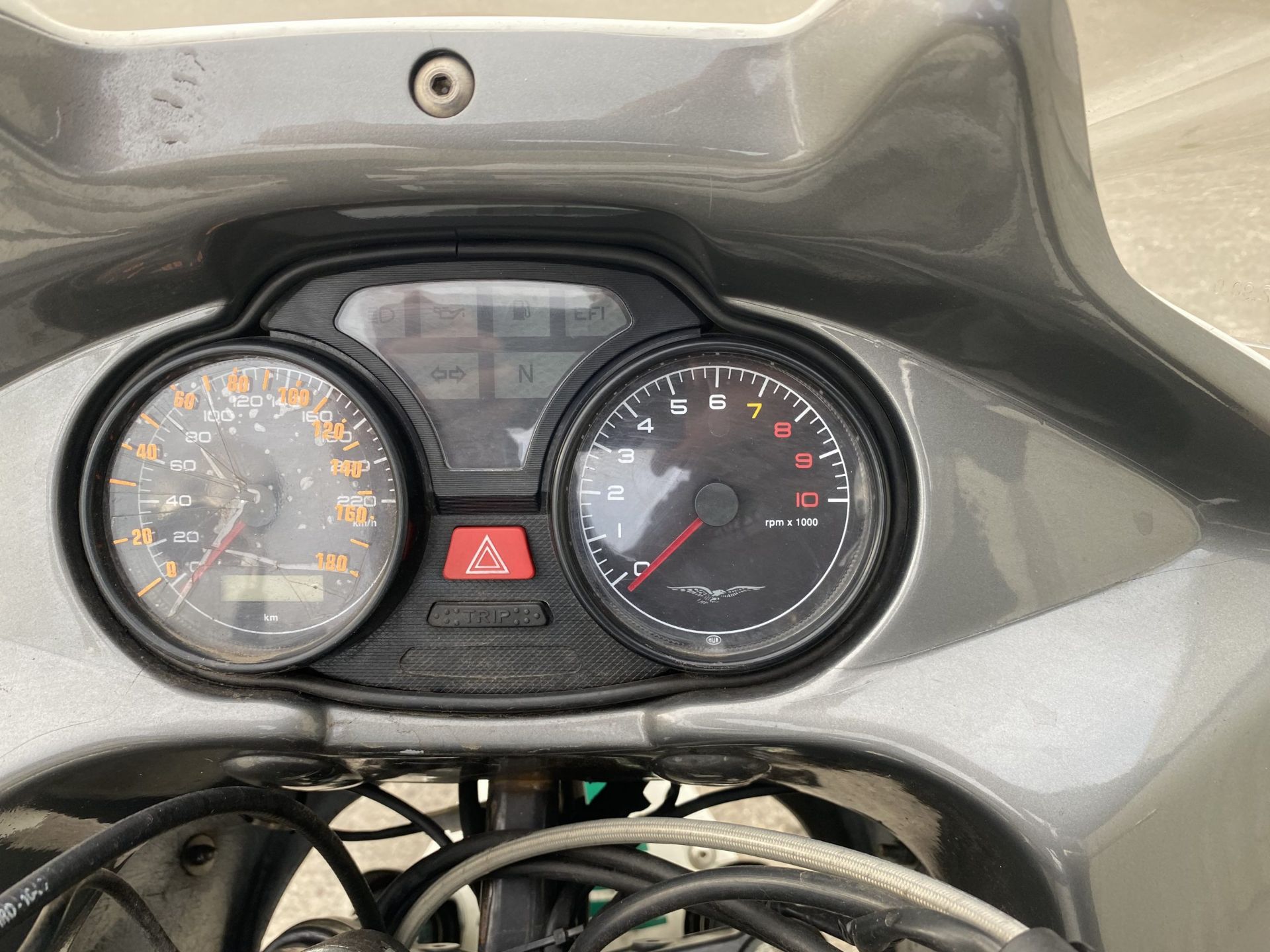 Moto Guzzi Breva 750 - Image 27 of 28