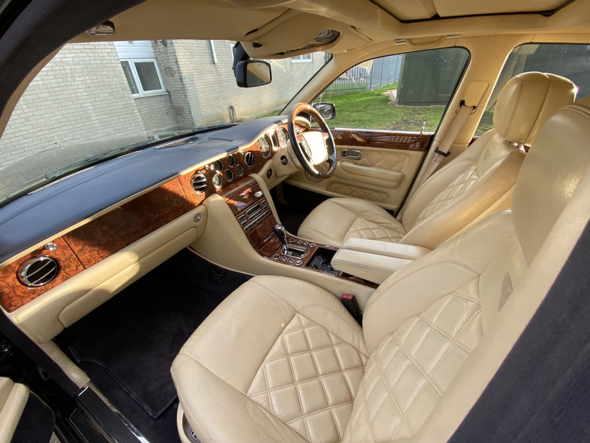 Bentley Arnage T Mulliner - Image 45 of 64