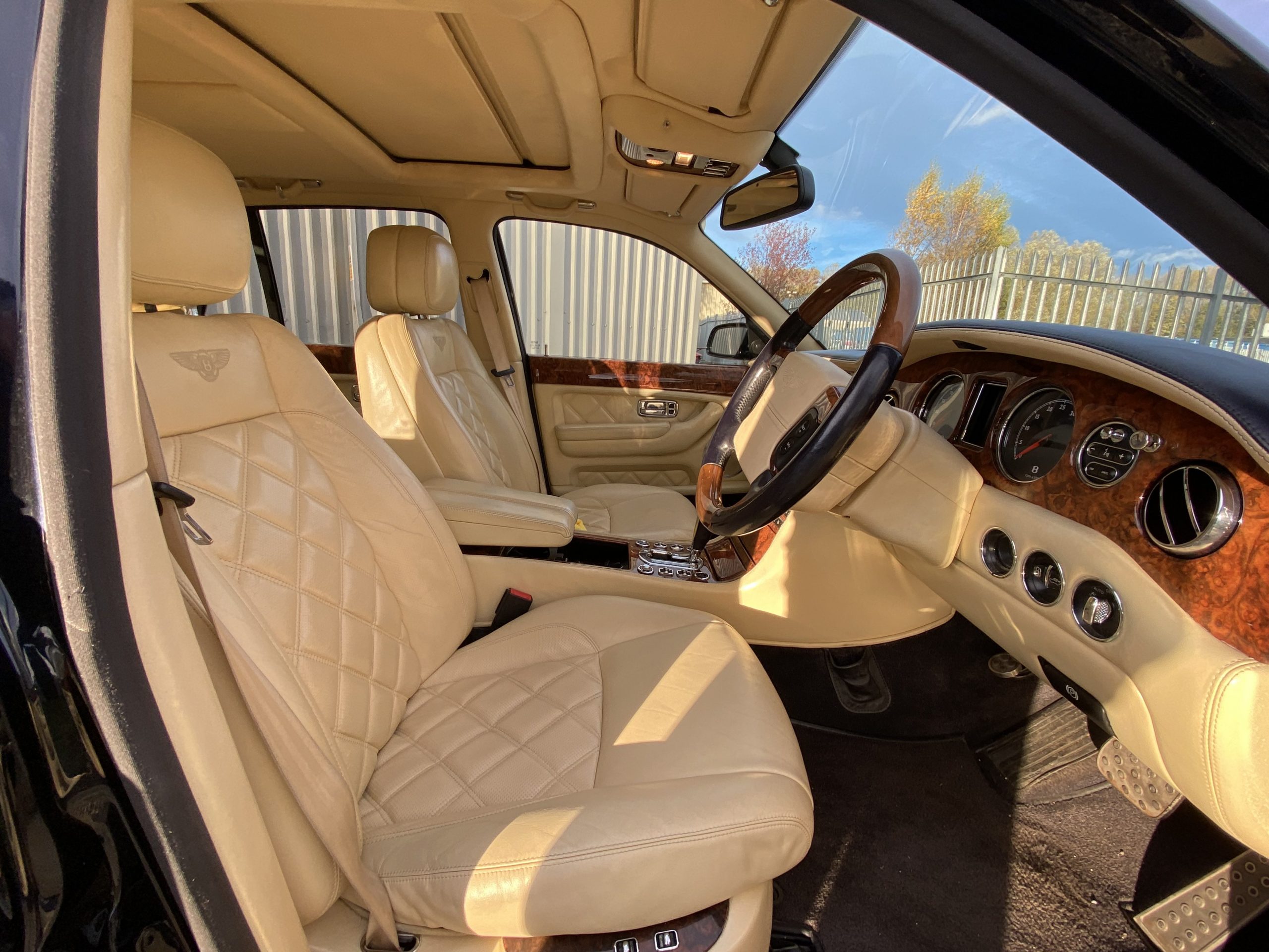 Bentley Arnage T Mulliner - Image 33 of 64