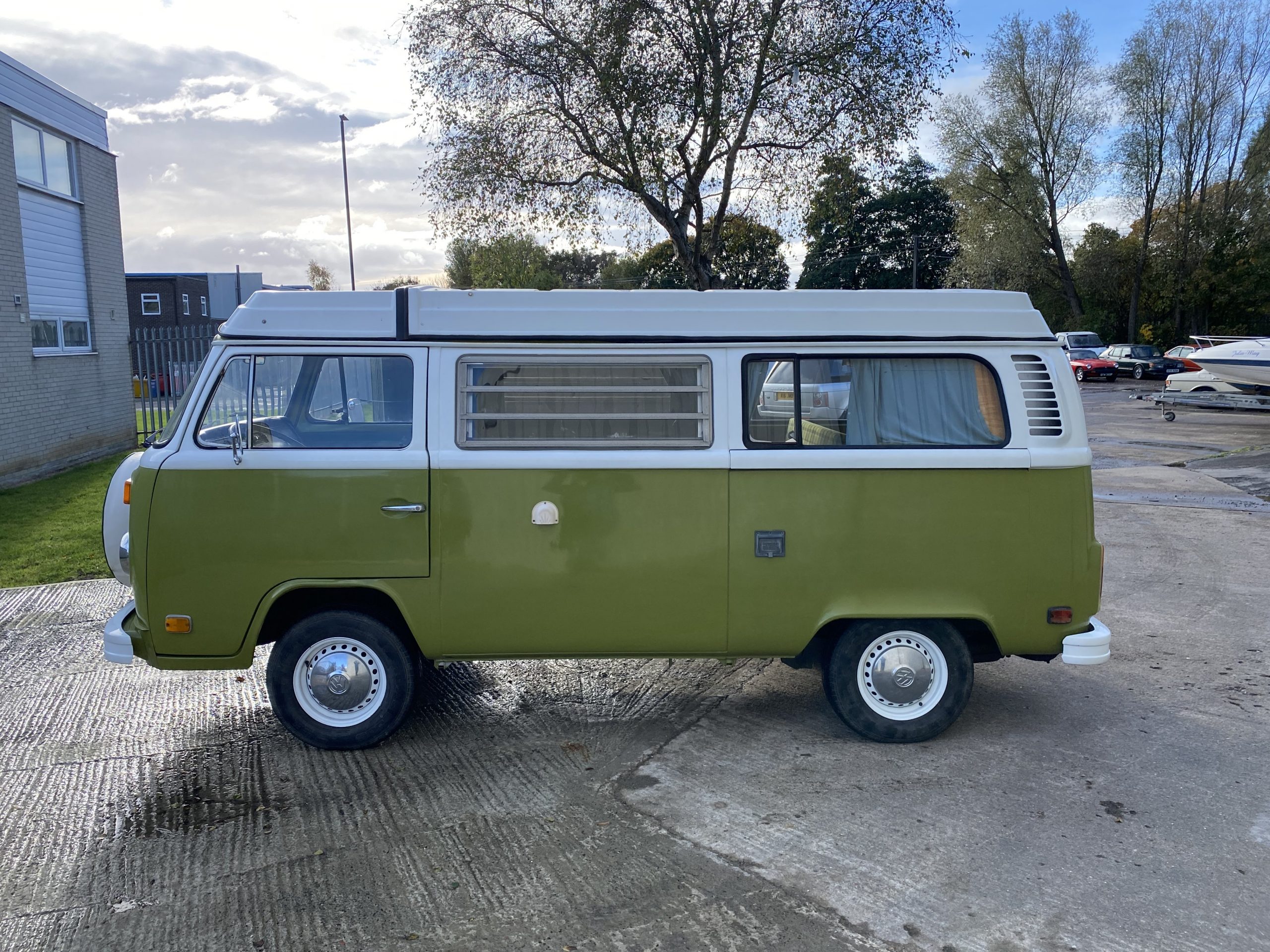 Volkswagen T2 Westfalia Camper - Image 12 of 83