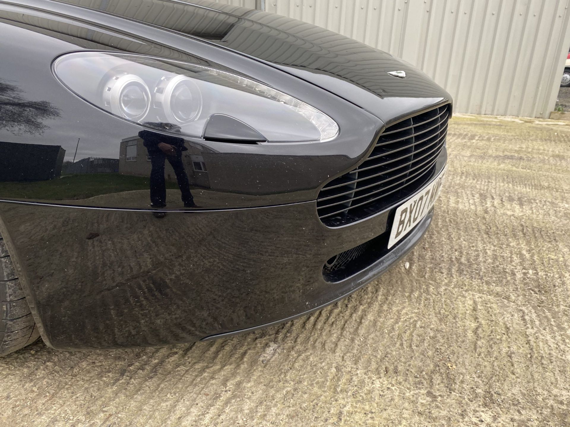 Aston Martin Vantage - Image 16 of 47