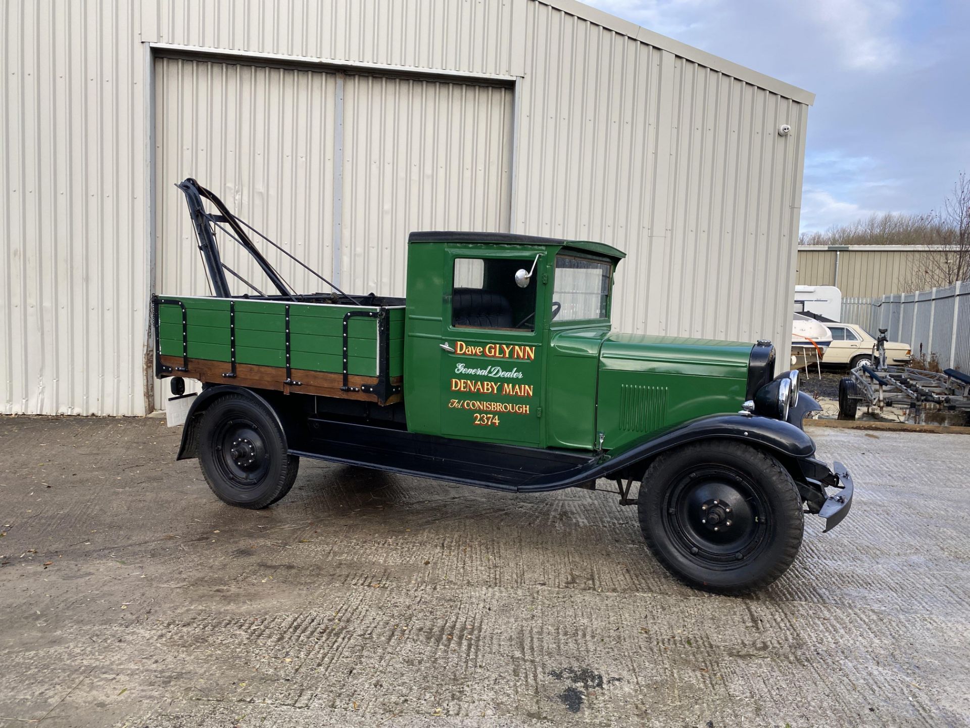 Chevrolet Recovery Truck - Image 3 of 40