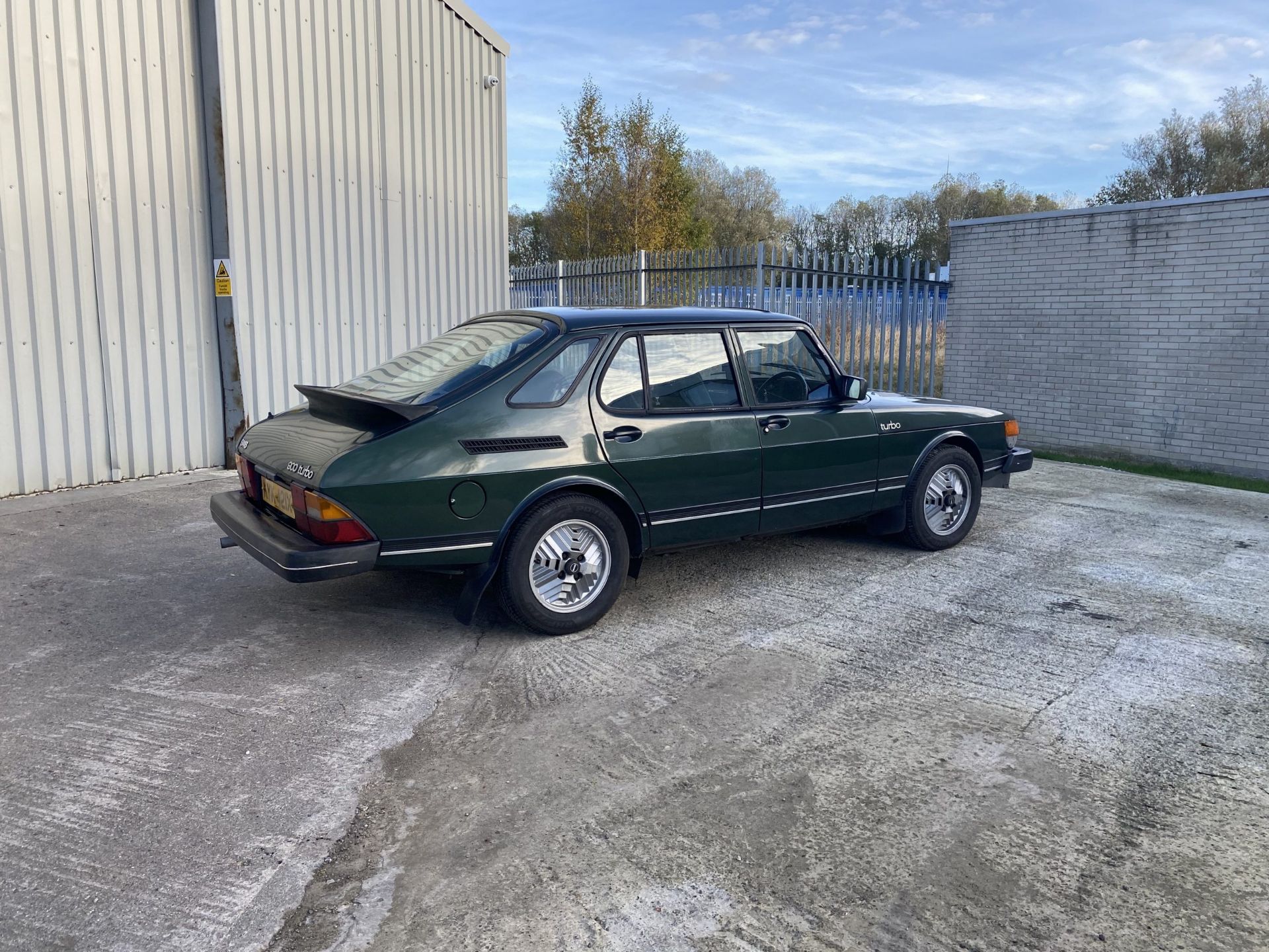 Saab 900 Turbo Combi Coupe - Image 6 of 53