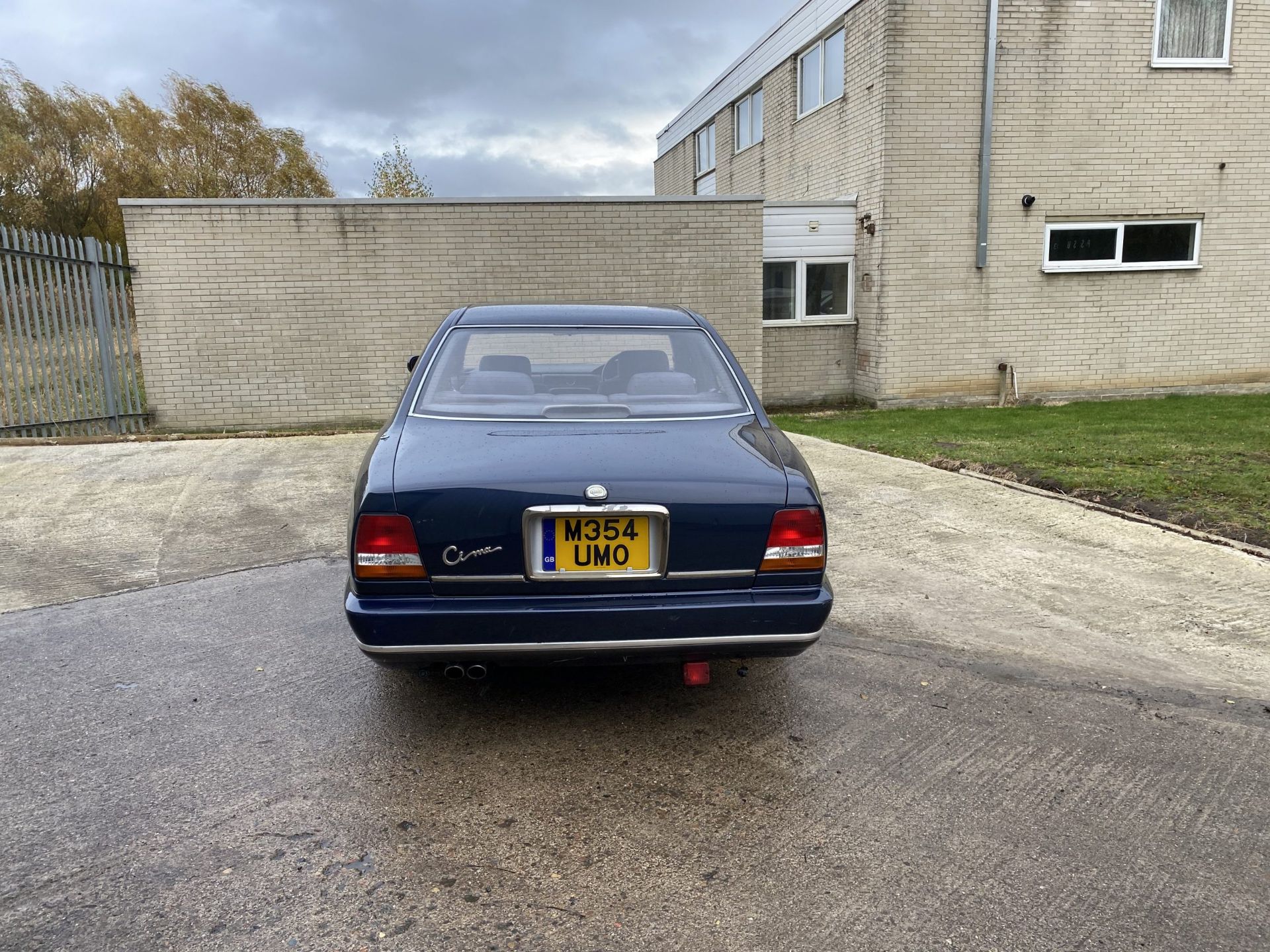 Nissan Cedric - Image 8 of 50