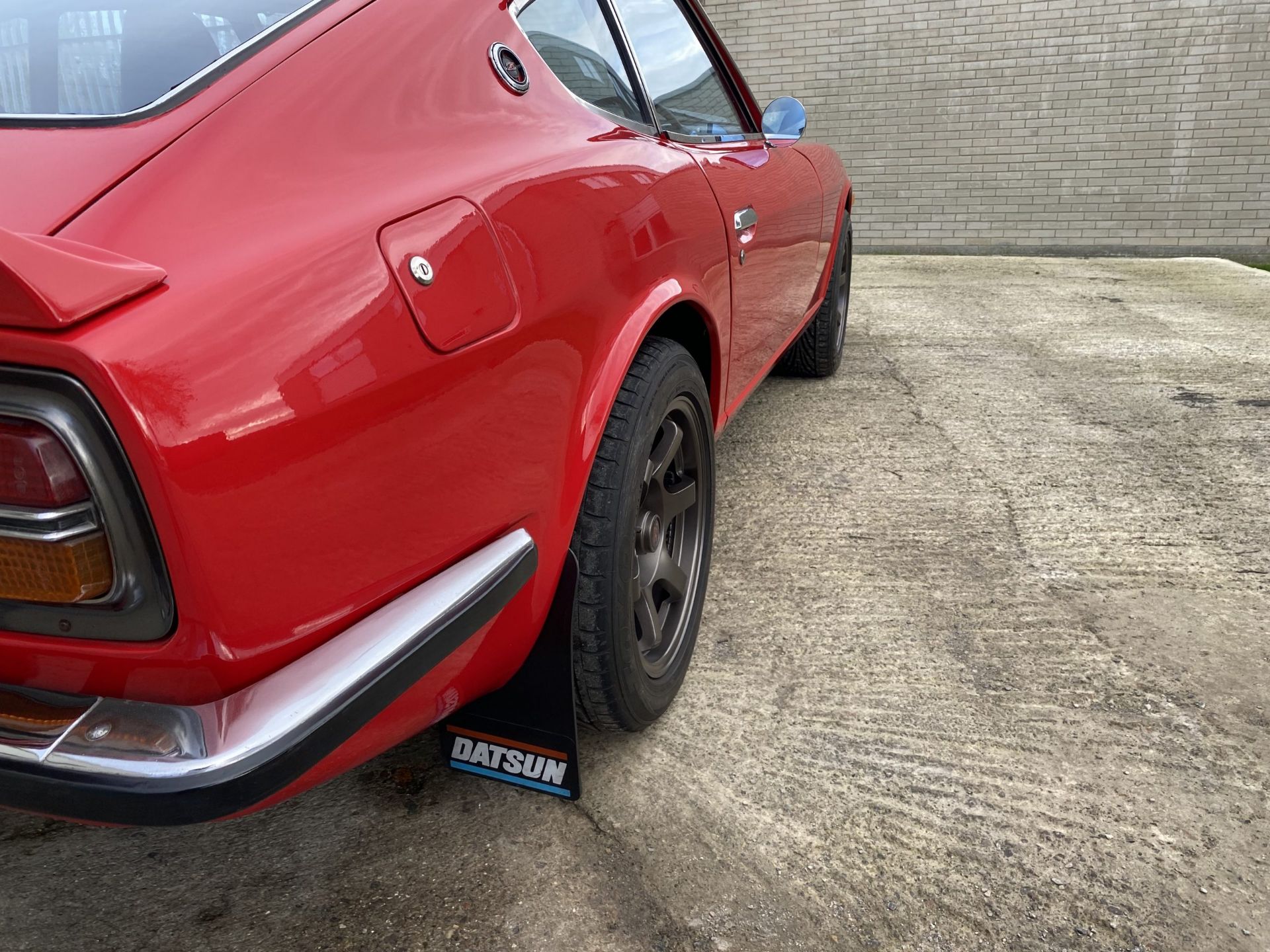 Datsun 240Z - Image 15 of 39