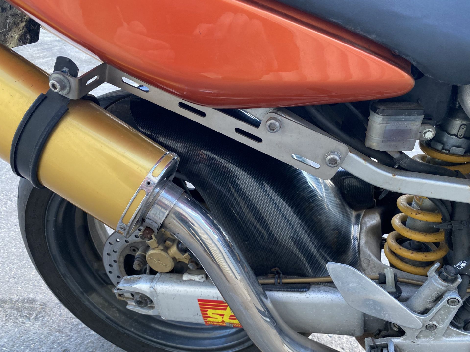 Honda VTR 1000 - Image 24 of 28