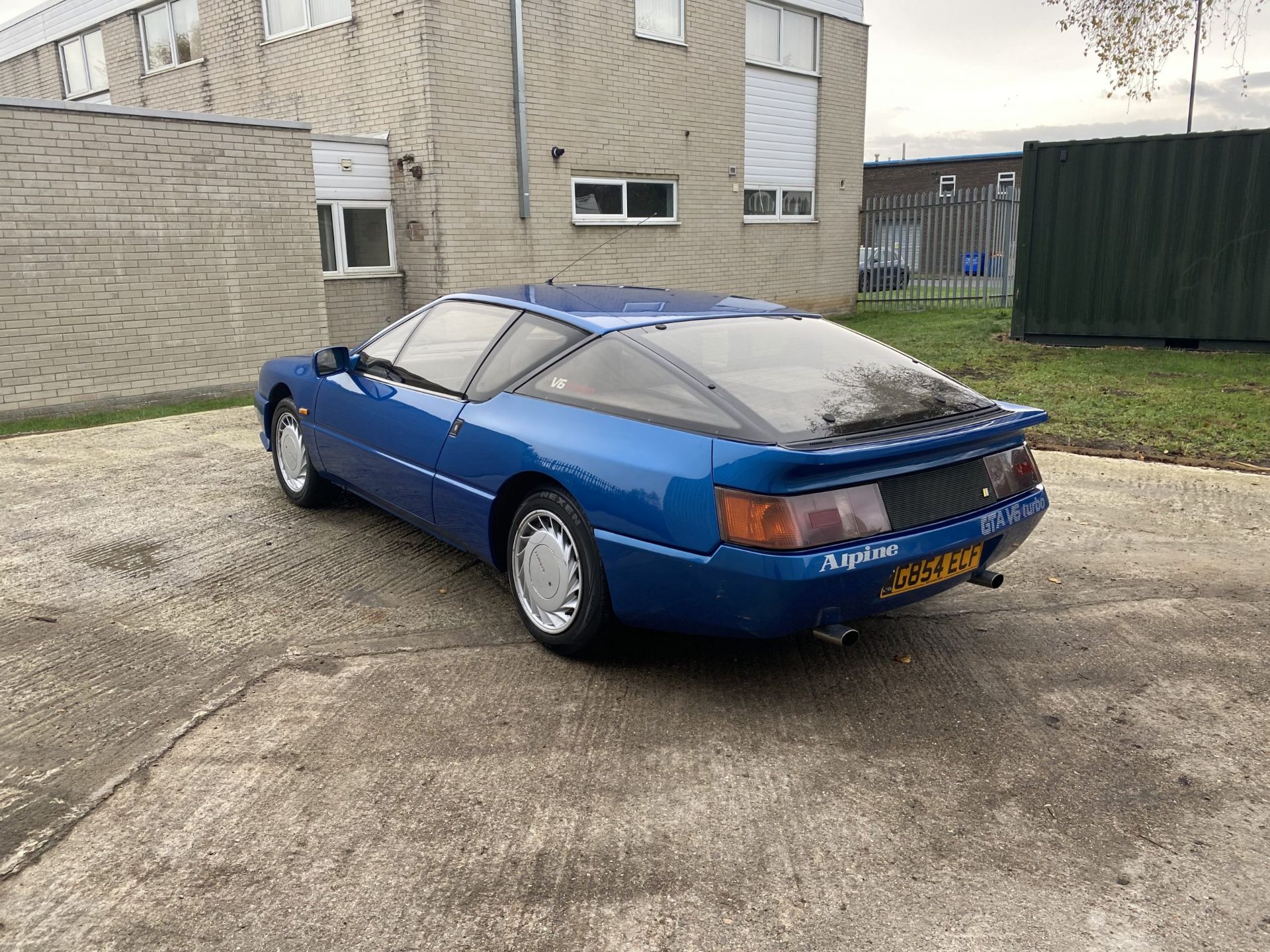 Renault Alpine GTA Turbo - Image 9 of 53