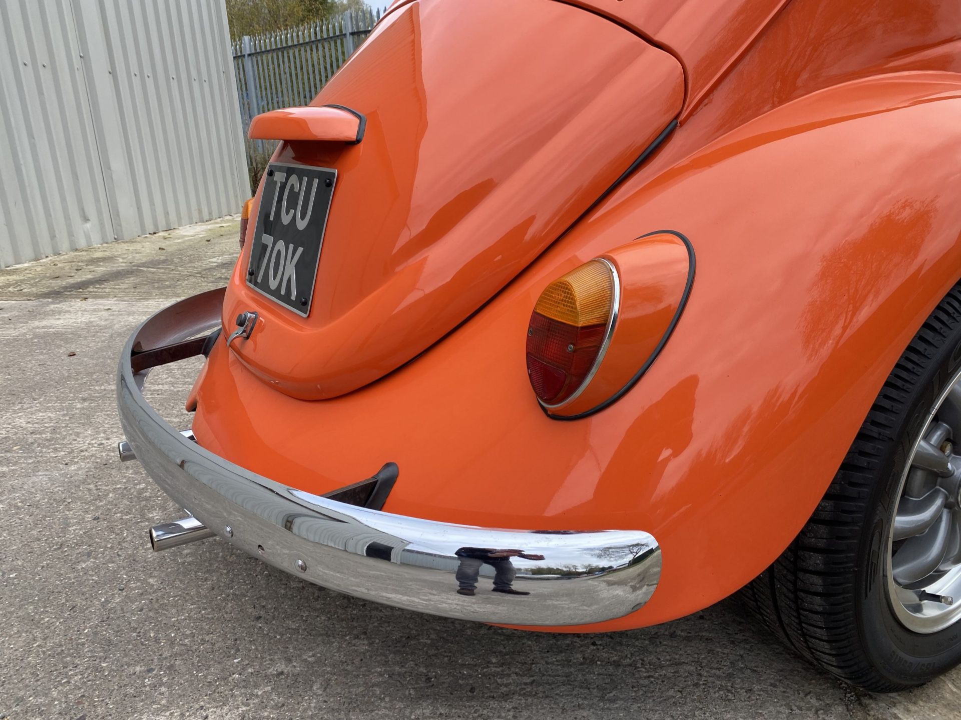 Volkswagen Beetle - Image 17 of 51