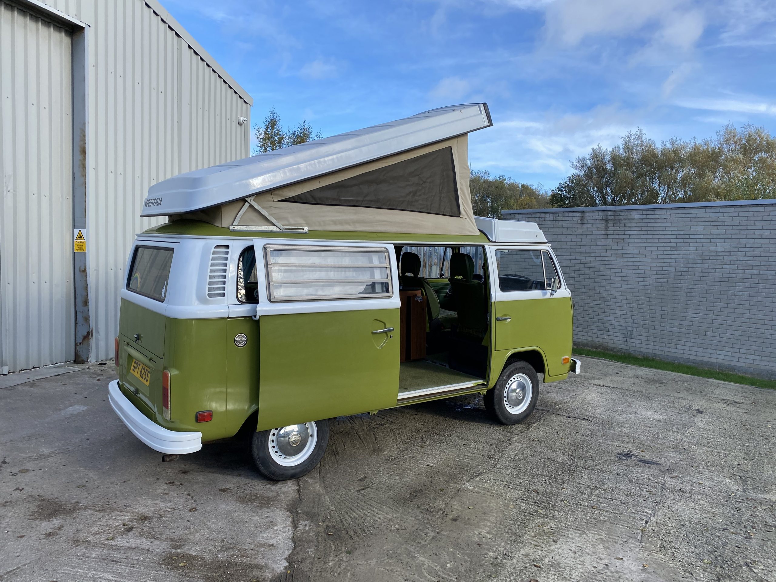 Volkswagen T2 Westfalia Camper - Image 22 of 83